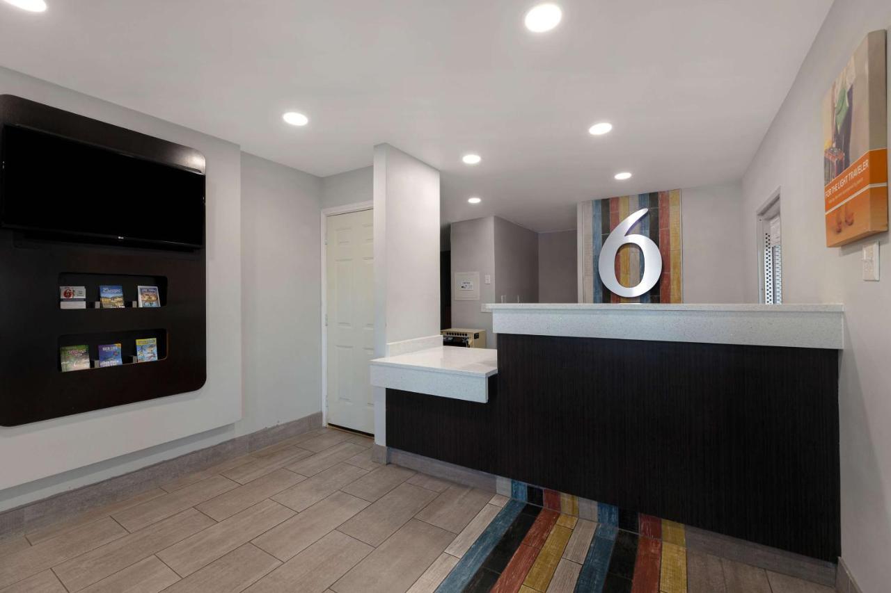 Hotel 6-san Antonio, Tx - West Seaworld 2*