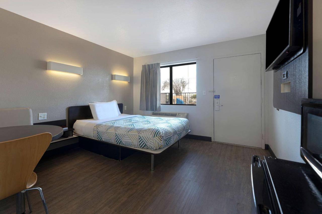 Hotel 6-san Antonio, Tx - West Seaworld