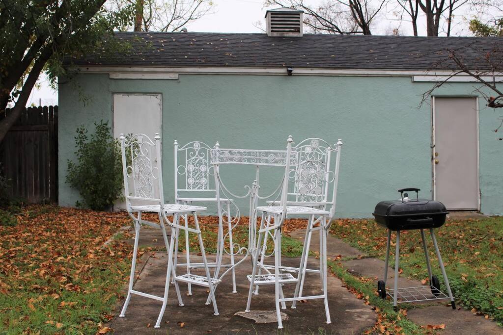 Holiday home Casamagnolia - Cheerful 3-bdrm Home, Free Parking, 30 Days Or More San Antonio