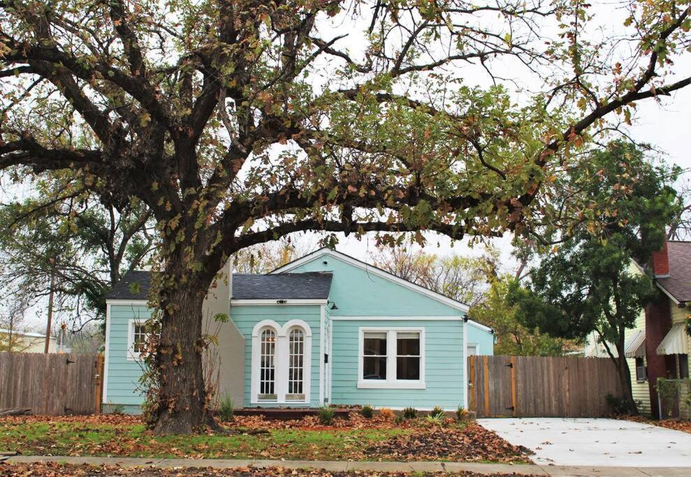 Holiday home Casamagnolia - Cheerful 3-bdrm Home, Free Parking, 30 Days Or More