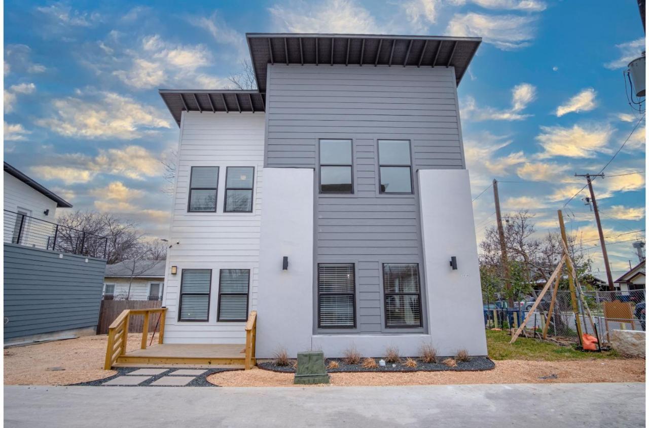 Brand New Stylish 3br2ba Near Exciting Downtown Apartment *