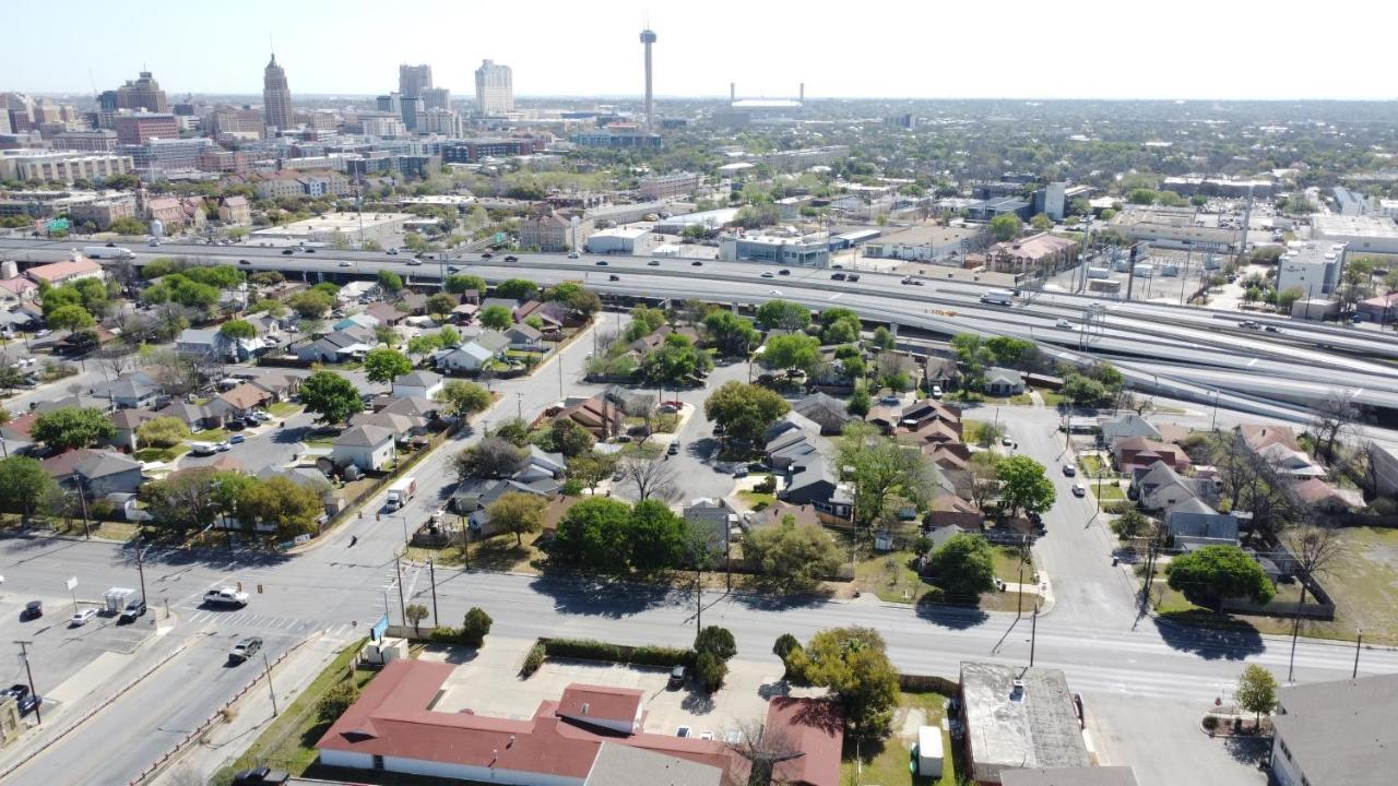 River 2* San Antonio