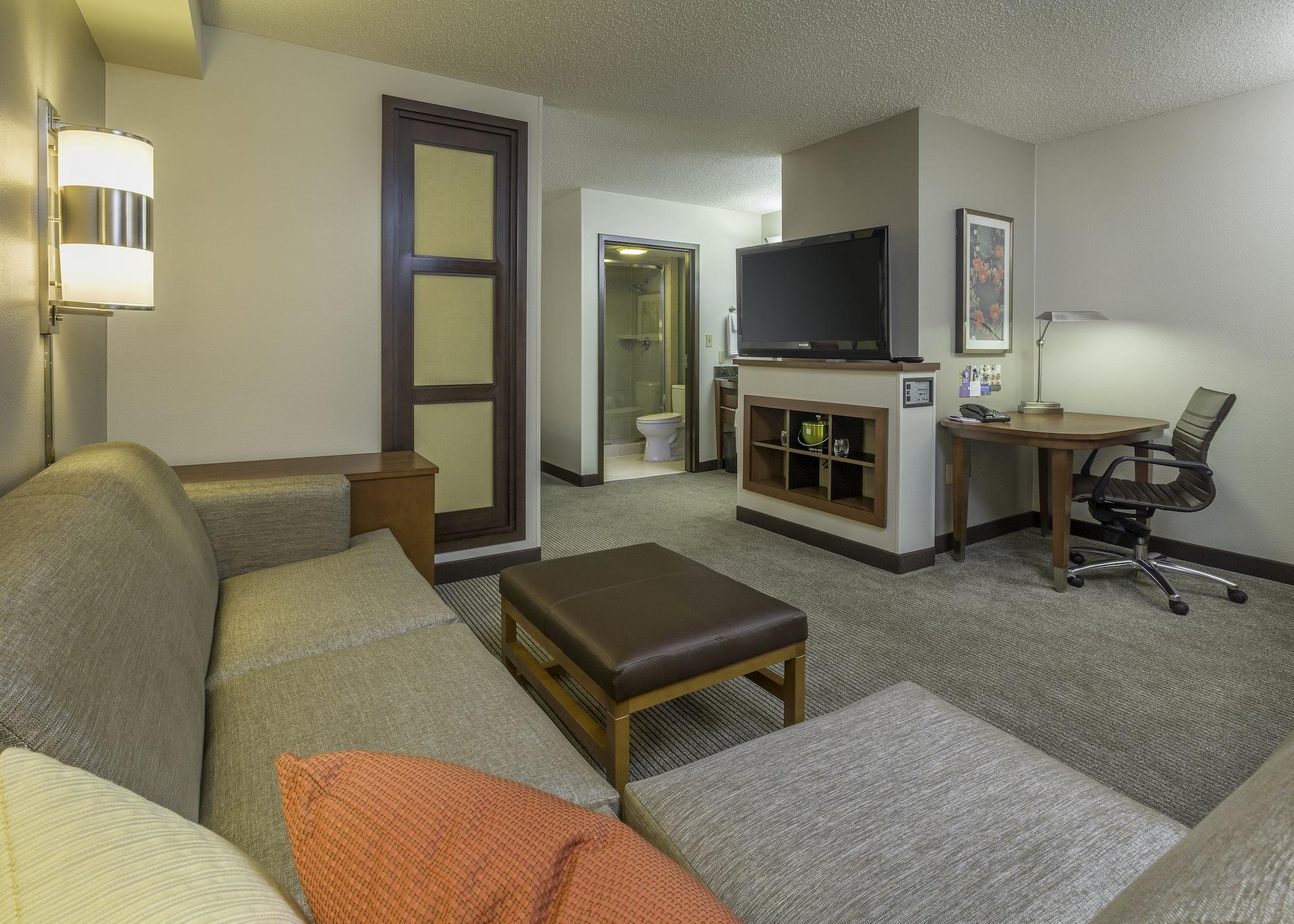 Hyatt Place Airport/quarry Market 3*