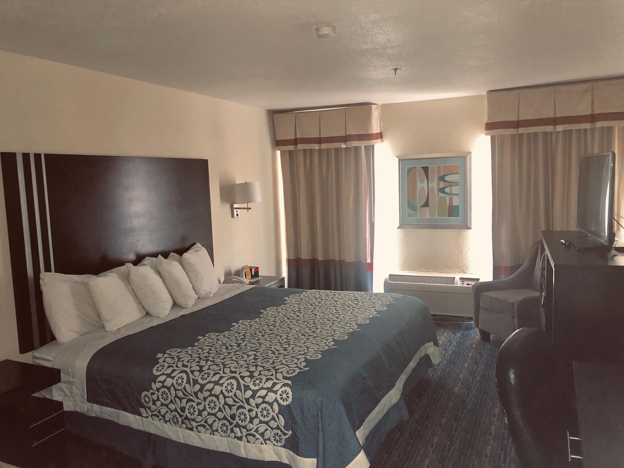 Days Inn by Wyndham San Antonio Northwest/Seaworld