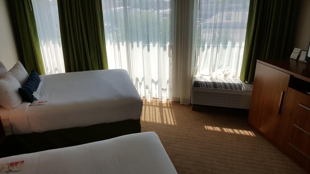 Sol Cypress, San Antonio, A Tribute Portfolio Hotel