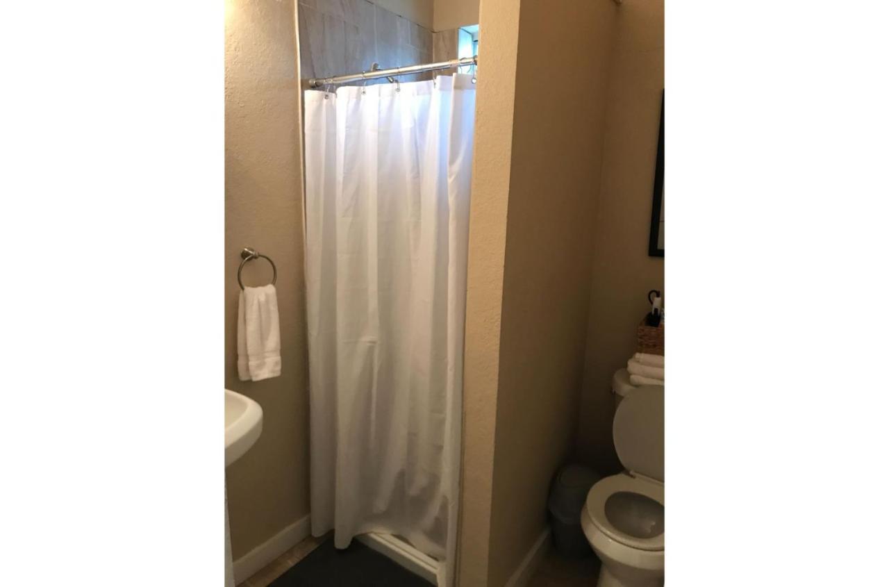 Holiday home Douglas Way Remodeled House Near Downtown 1ba/1ba