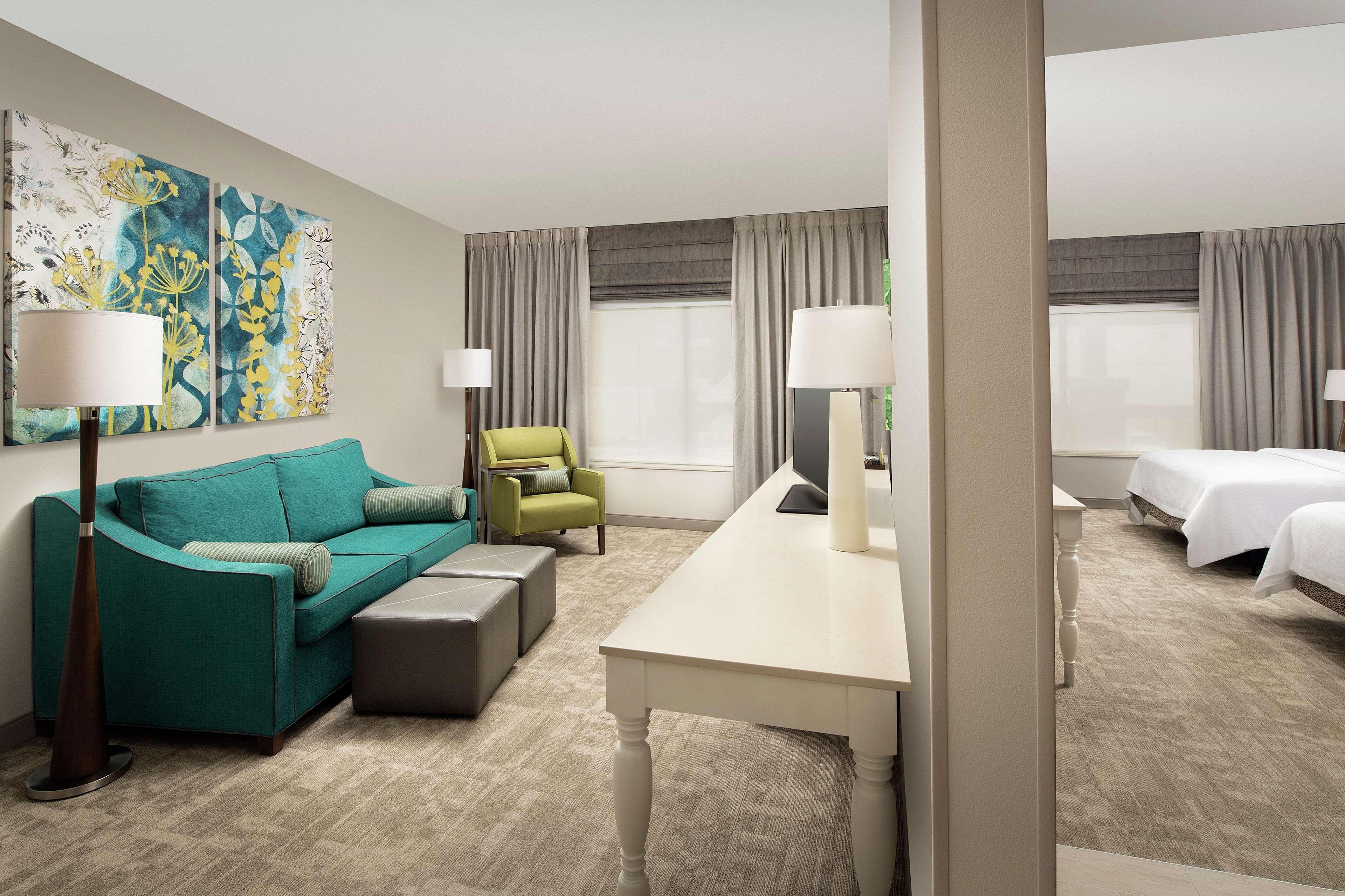 Hilton Garden Airport South Hotel