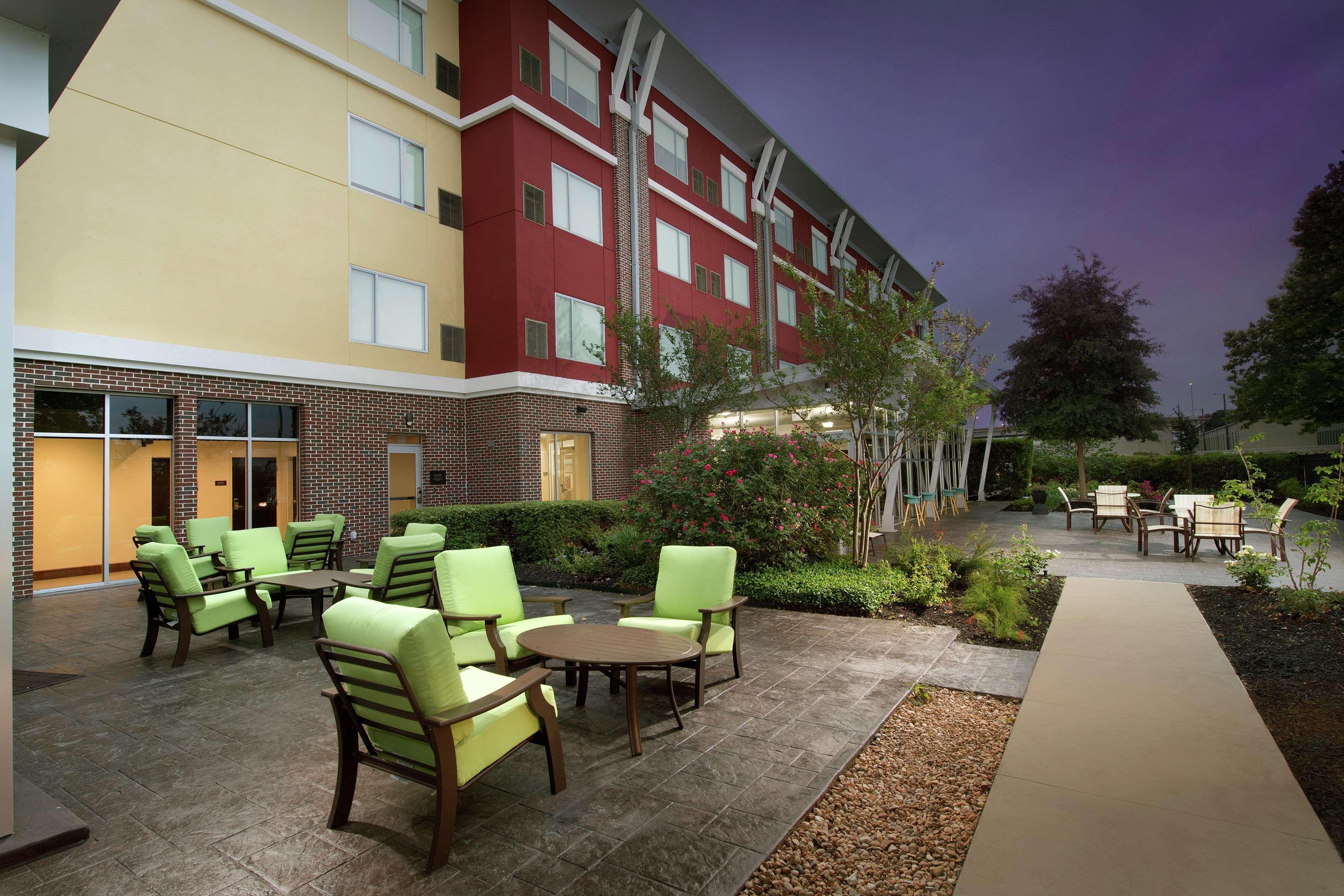 Hotel Hilton Garden Airport South 3*