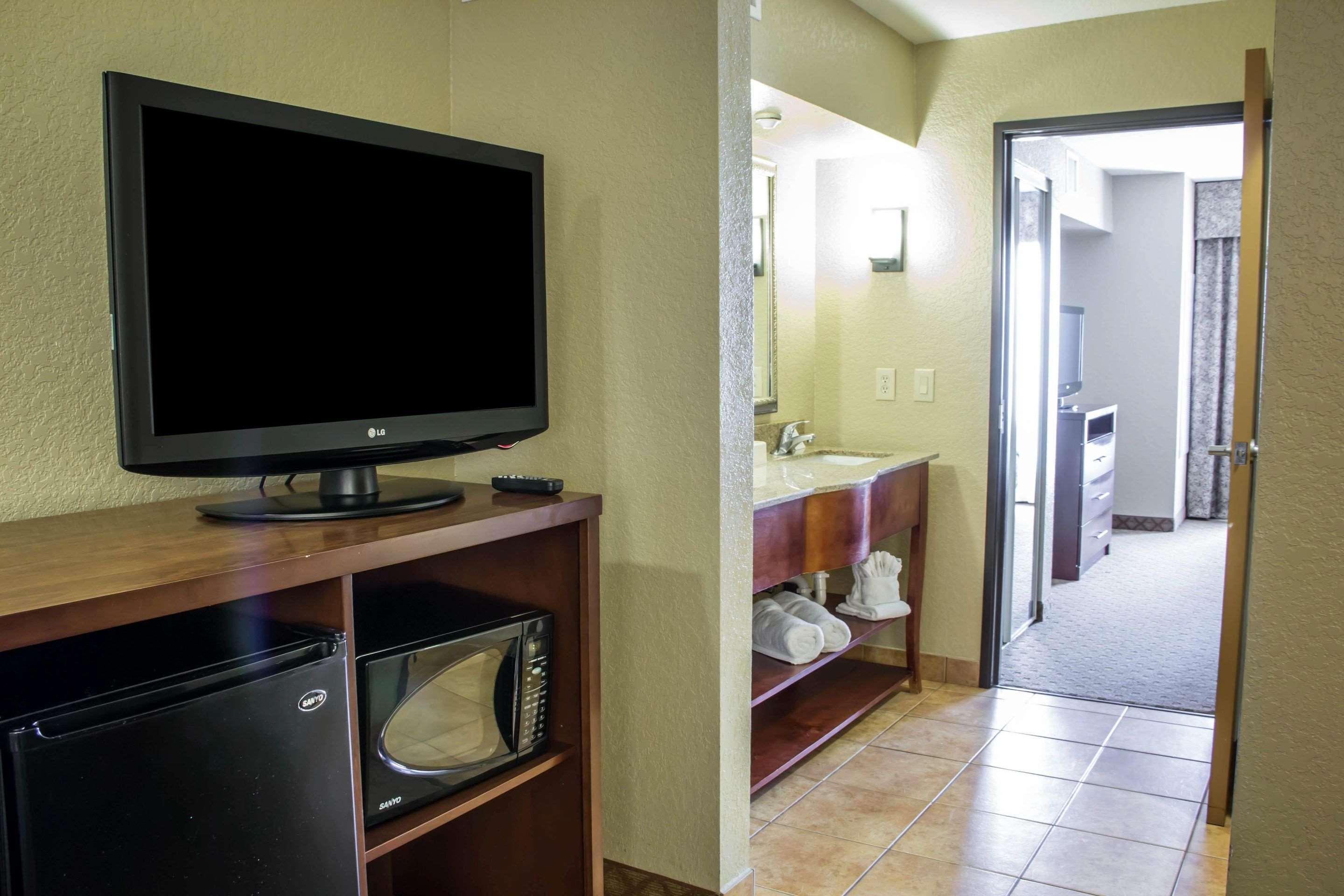 Comfort Near Seaworld Hotel San Antonio