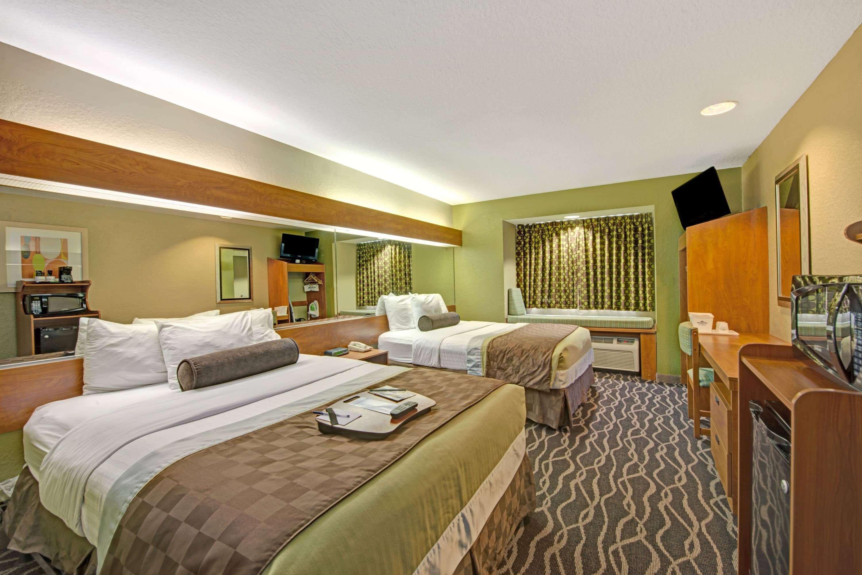 Super 8 By Wyndham Downtown Ne Hotel San Antonio