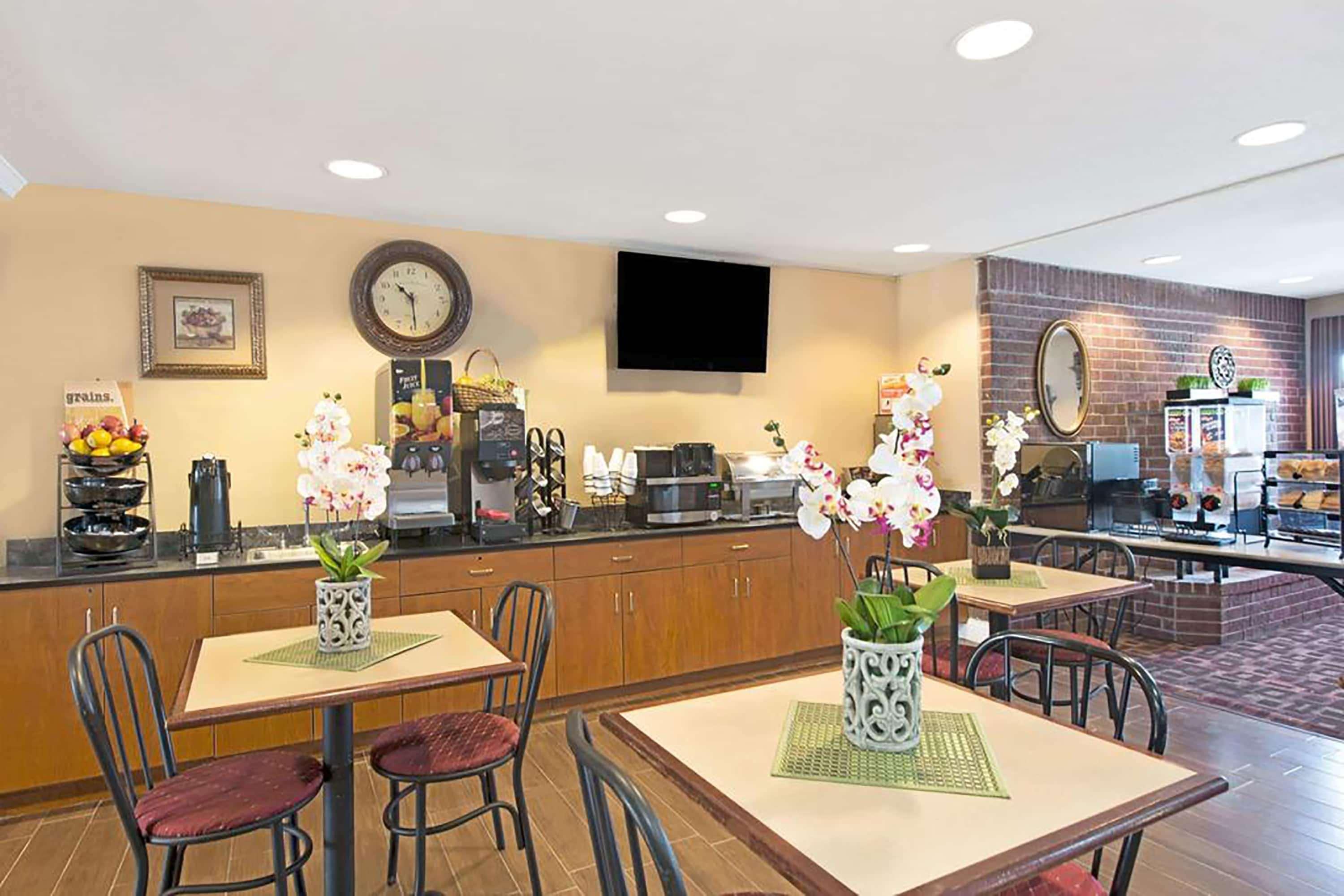 Super 8 By Wyndham Downtown Ne 2* San Antonio