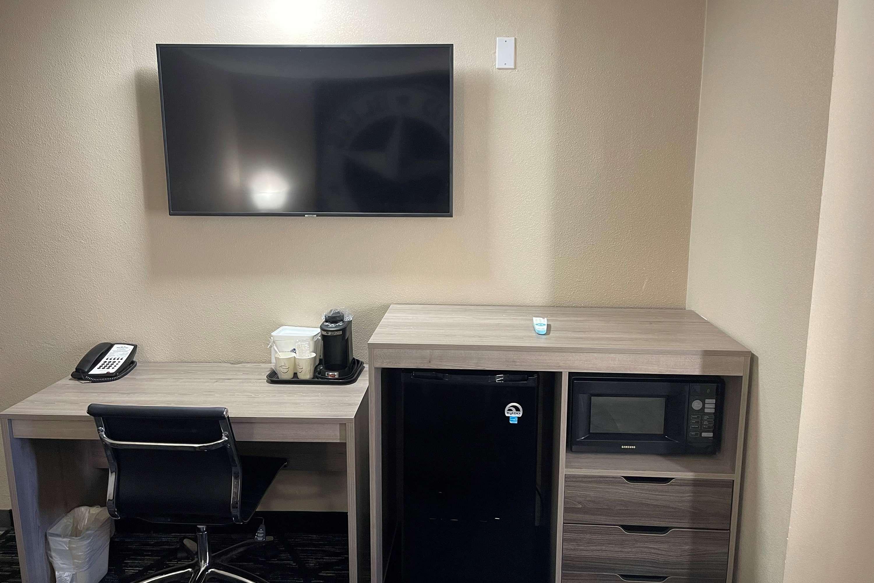 Super 8 By Wyndham Downtown Ne Hotel 2*