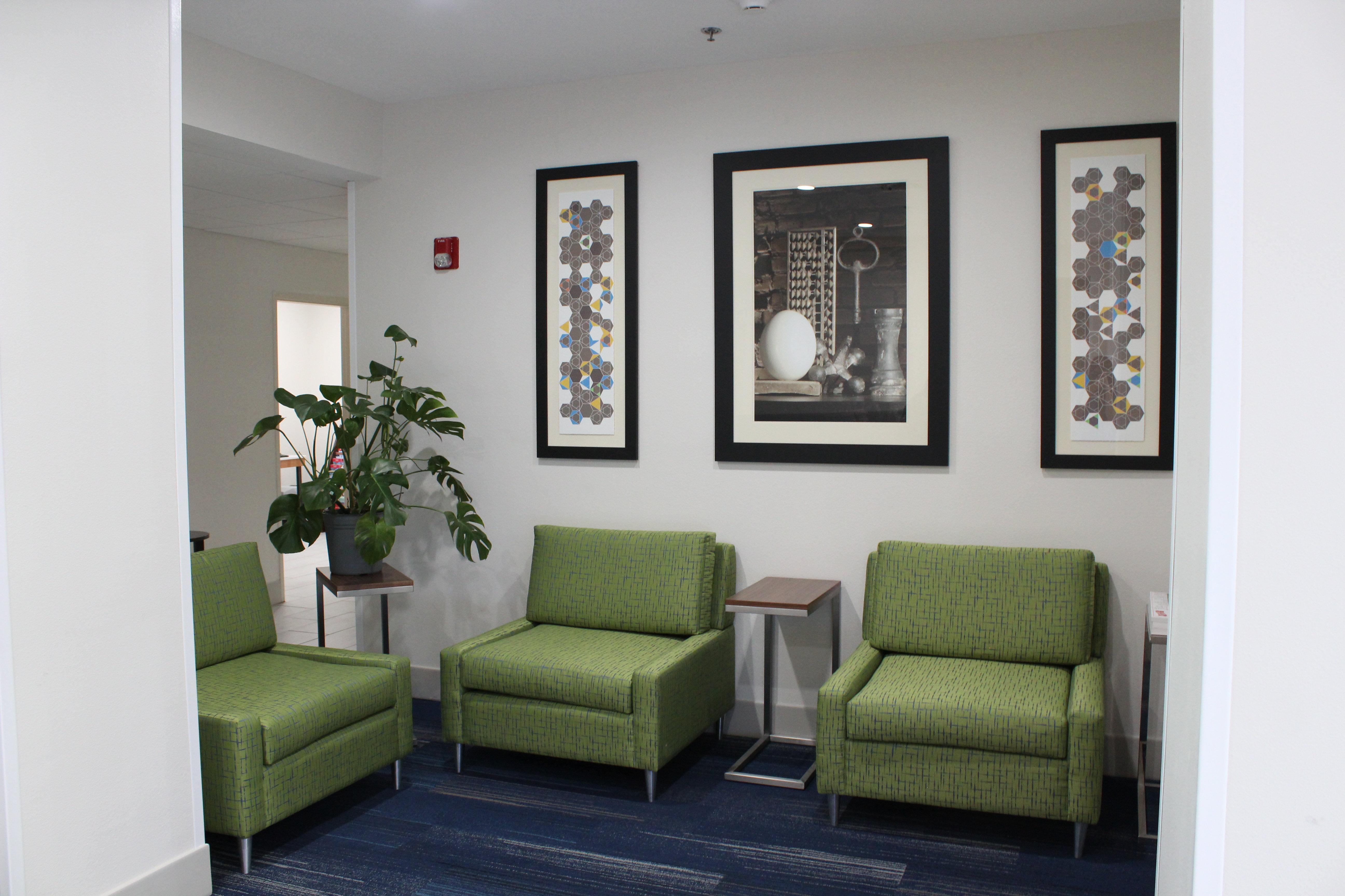 Express & West Sea World Area By Ihg Hotel San Antonio