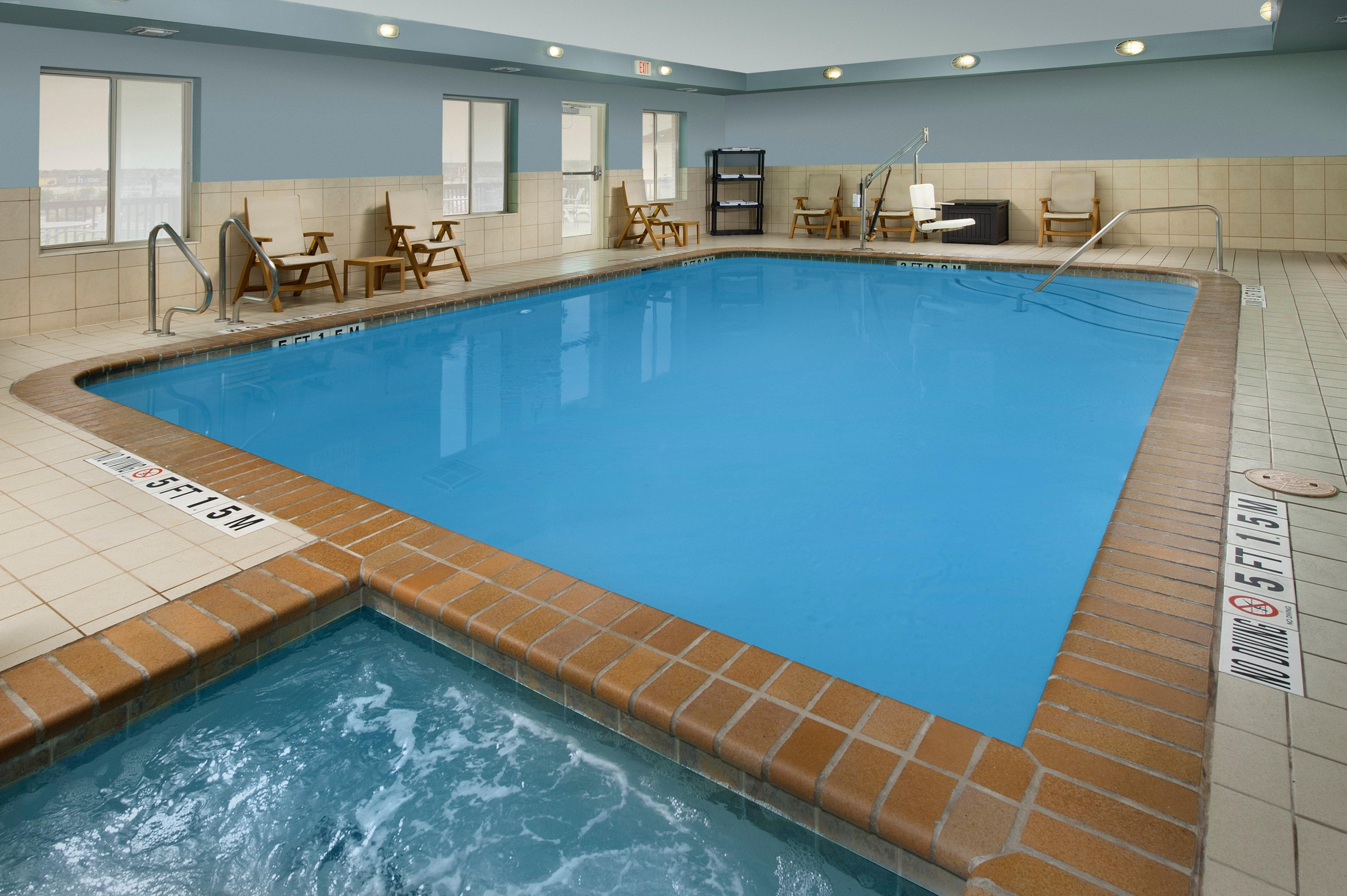 Express & West Sea World Area By Ihg Hotel 3*