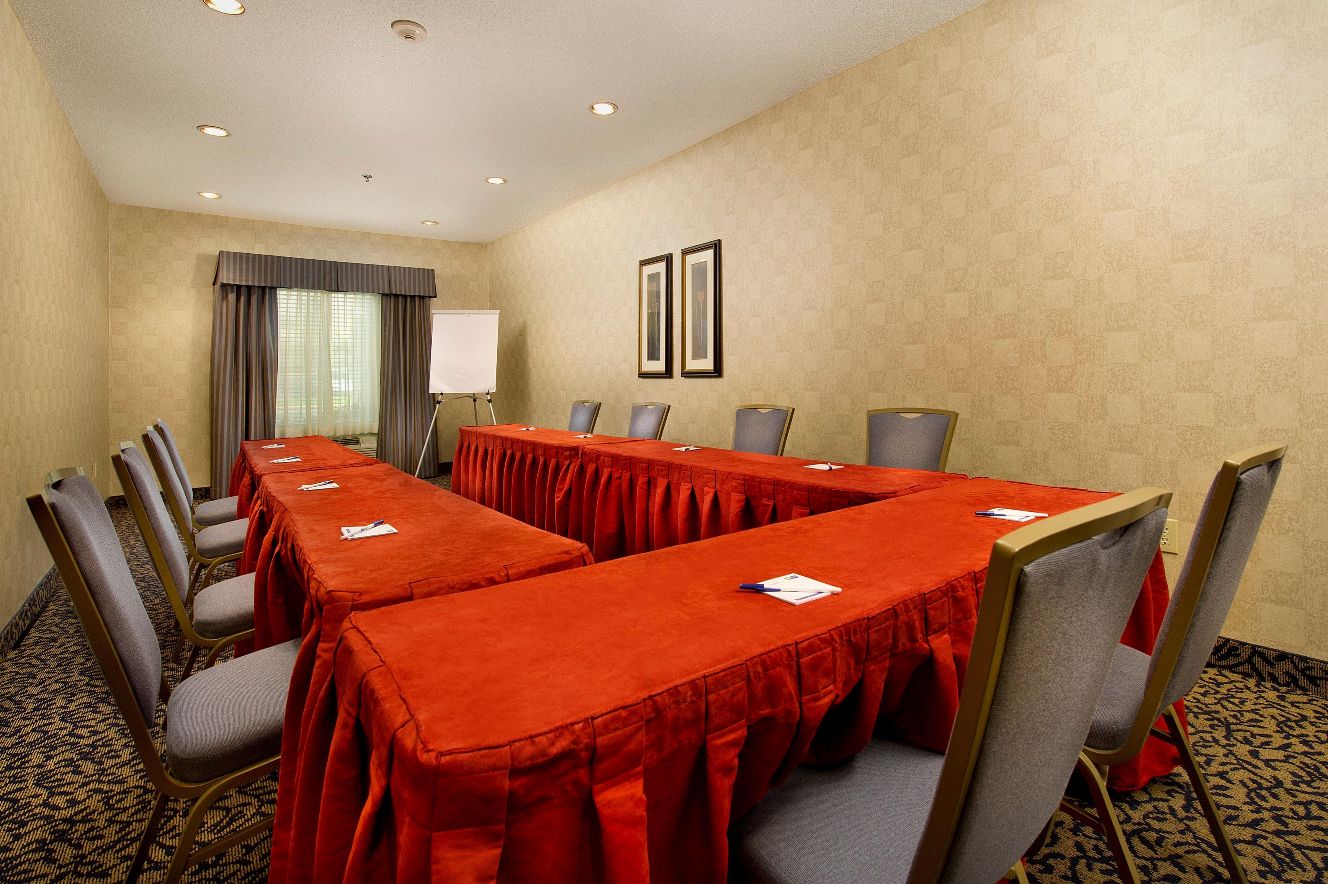 Express & West Sea World Area By Ihg Hotel San Antonio