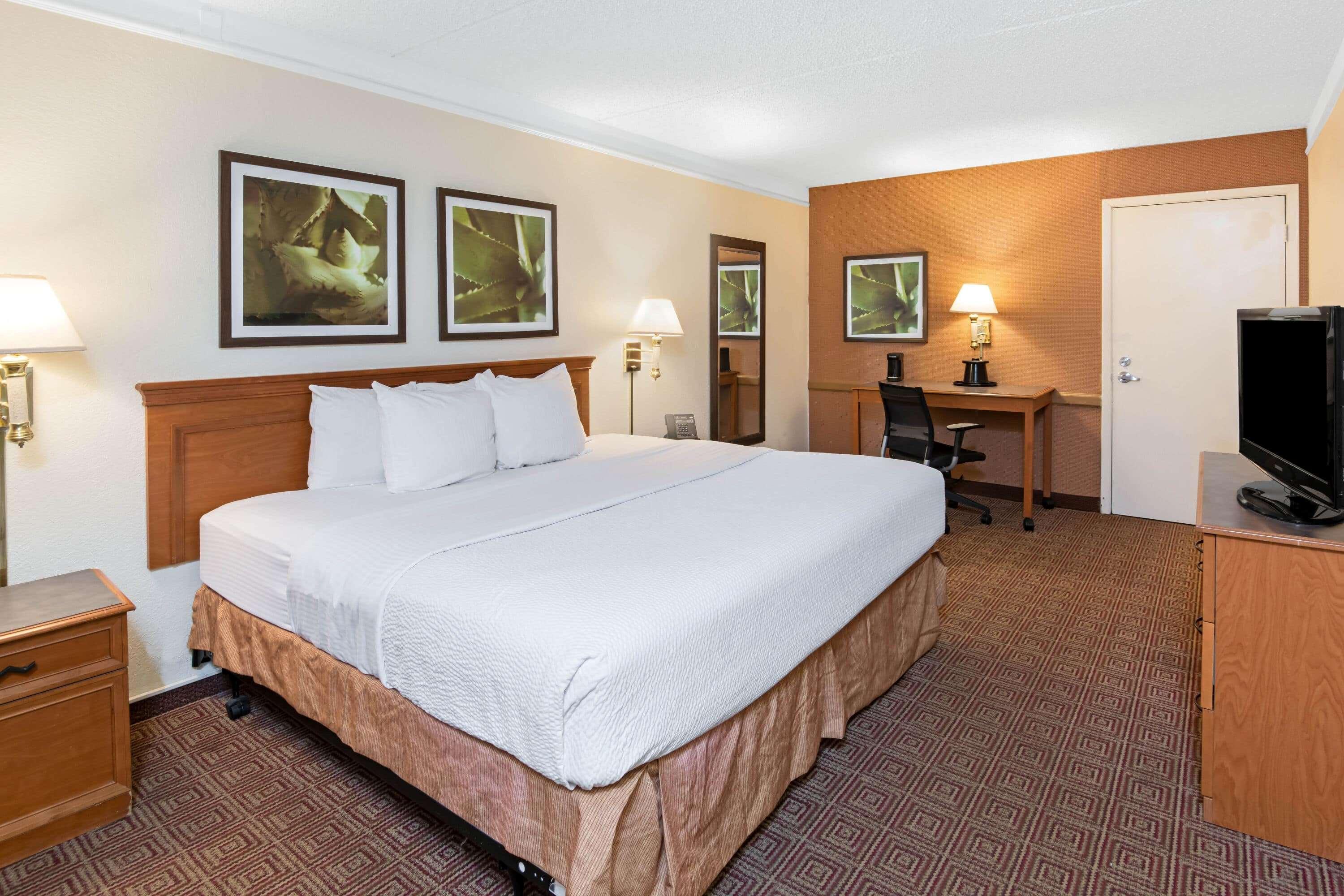La Quinta By Wyndham Lackland 3*