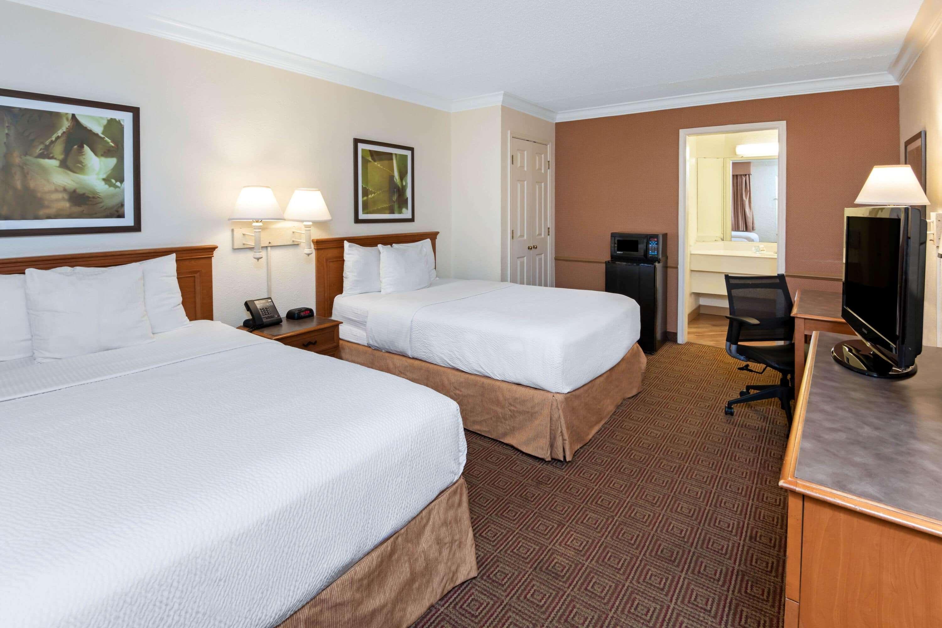 Hotel La Quinta By Wyndham Lackland 3*