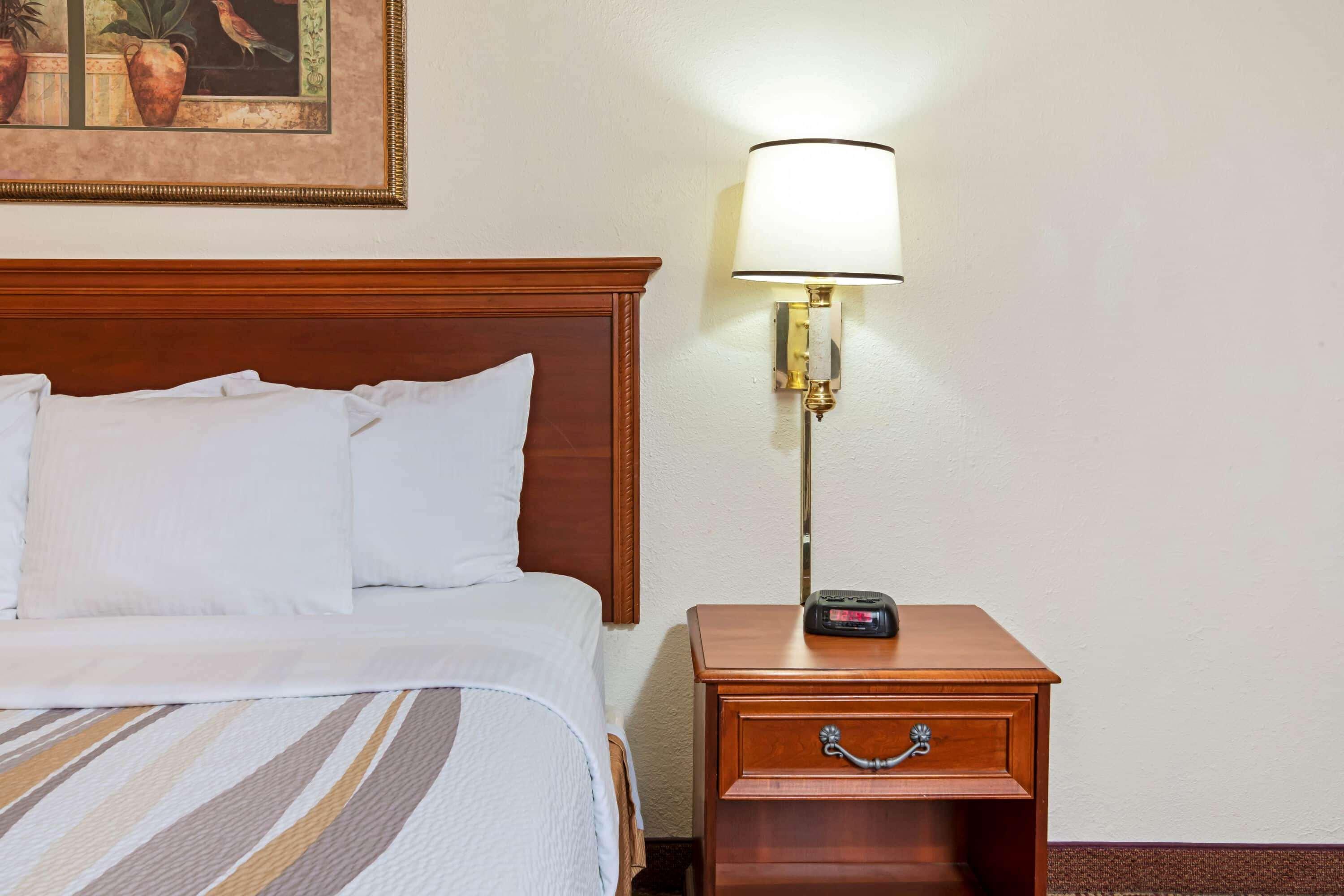 La Quinta By Wyndham Lackland Hotel San Antonio