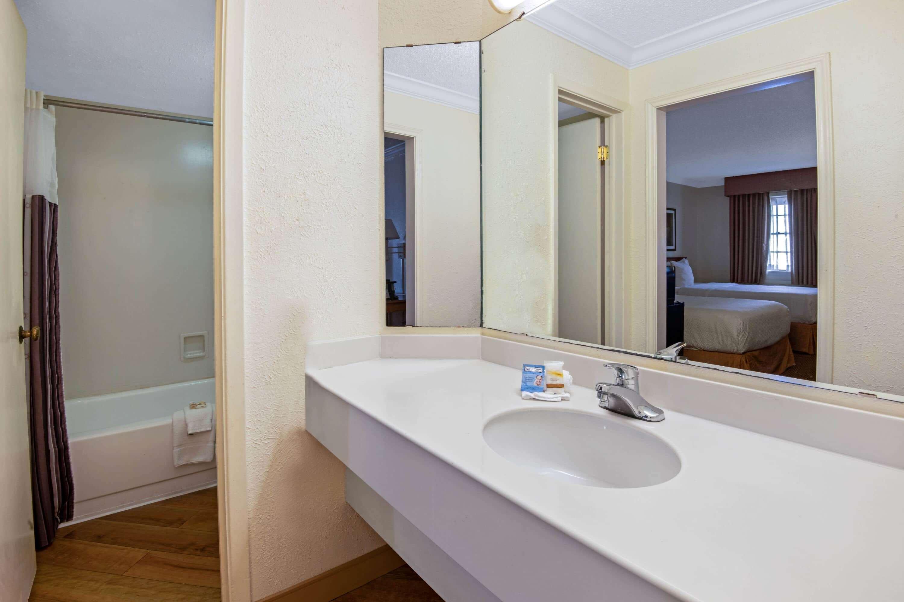 Hotel La Quinta By Wyndham Lackland