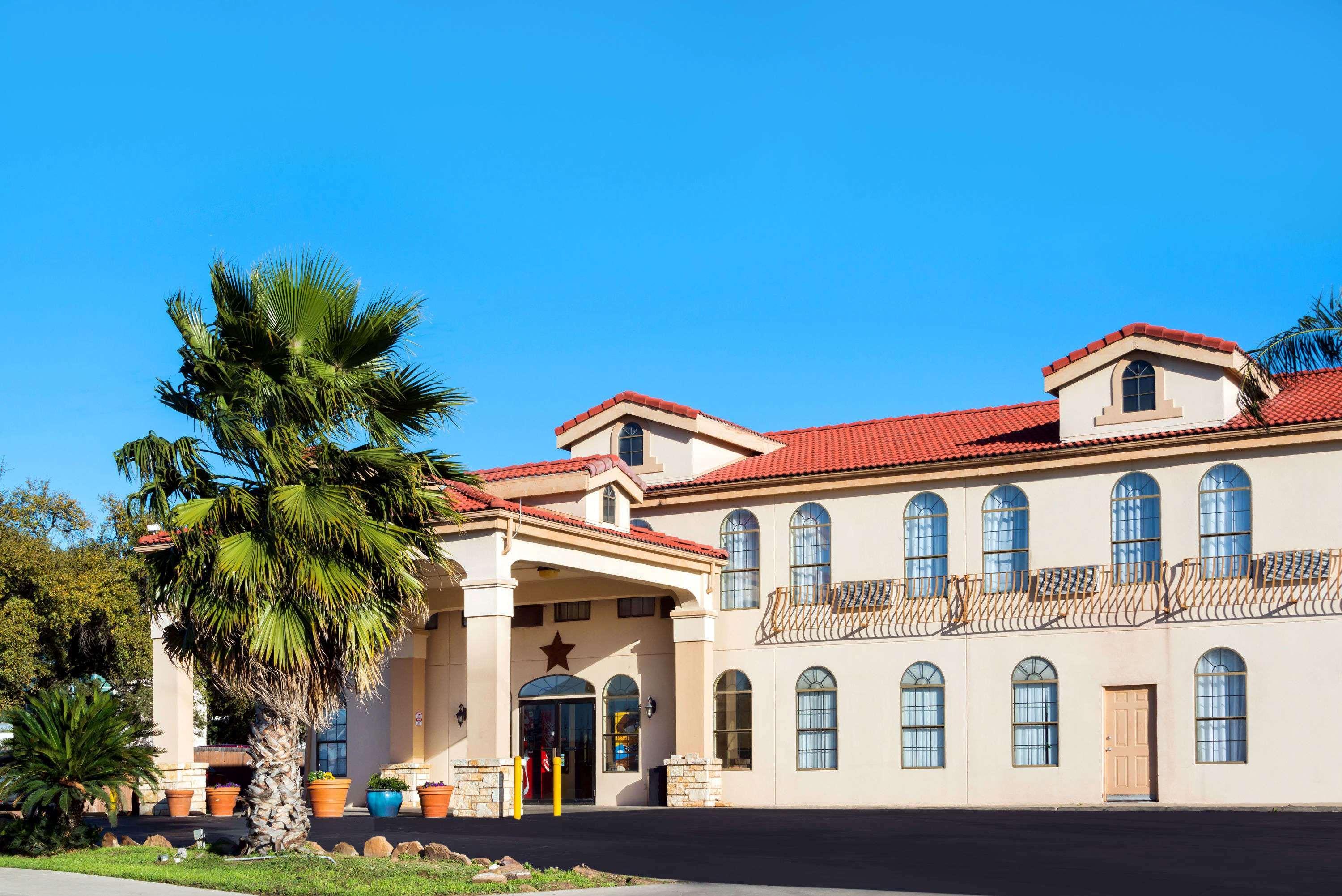 Days Inn by Wyndham San Antonio Northwest/Seaworld Hotel San Antonio