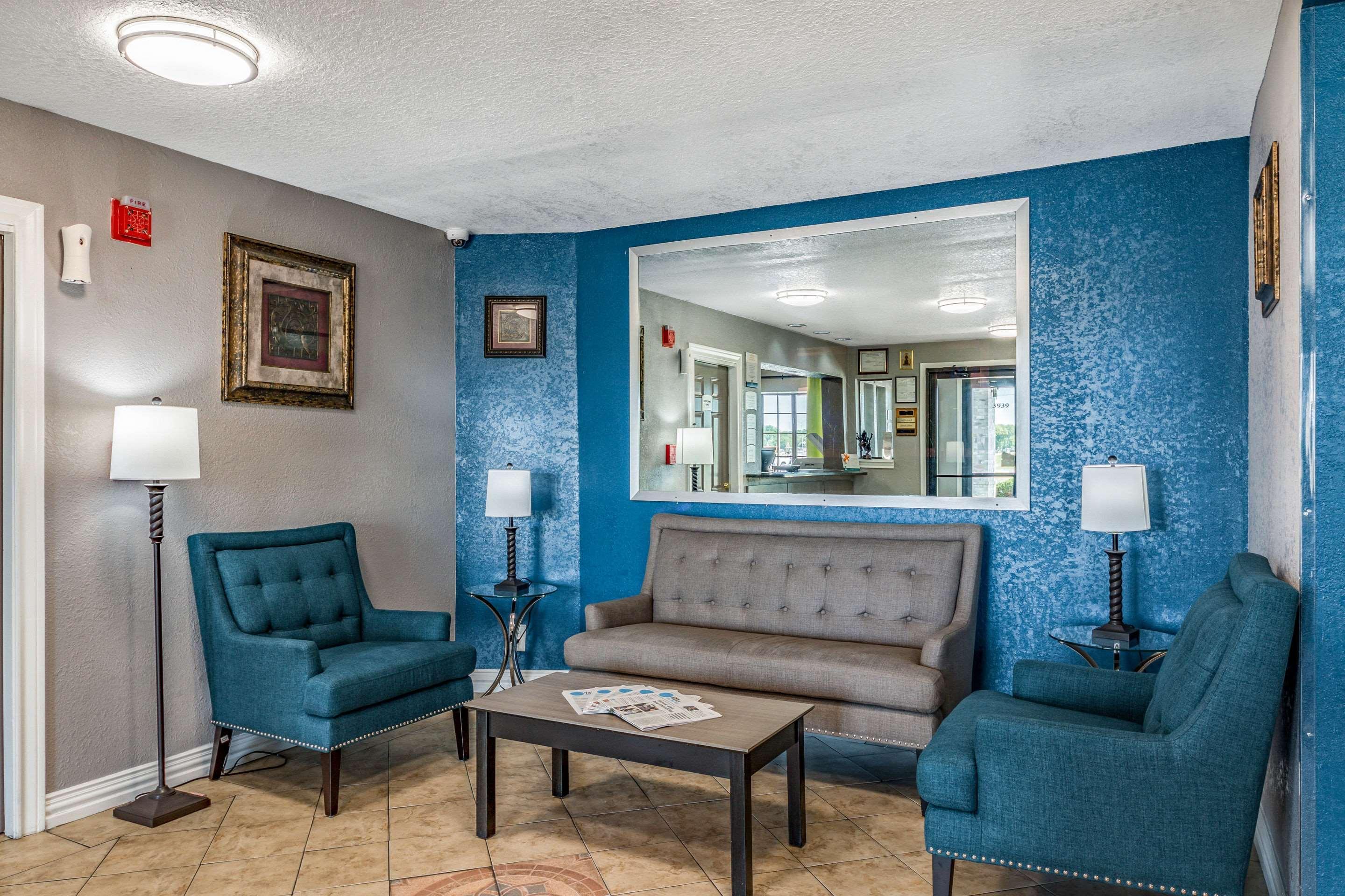 Inn Quality I-10 East Near Frost Bank Center San Antonio