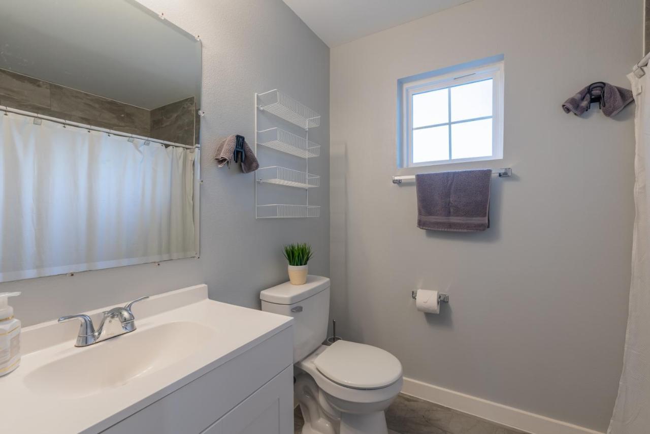 Apartment Eastlawn Place Cozy 2 Bdrm Townhome Near Downtown *