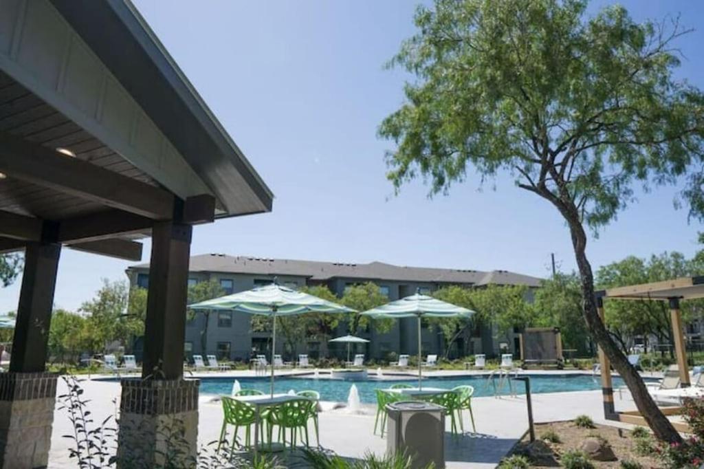 Apartment Lux - Free Wifi - Pool - Gym