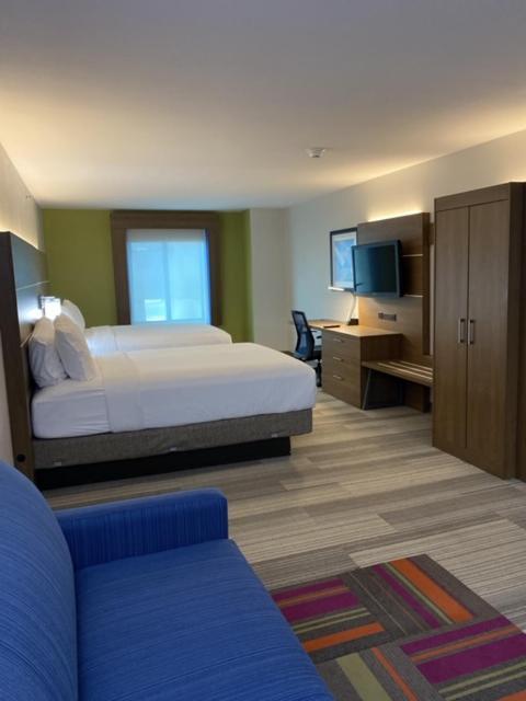 Express & West Sea World Area By Ihg Hotel San Antonio