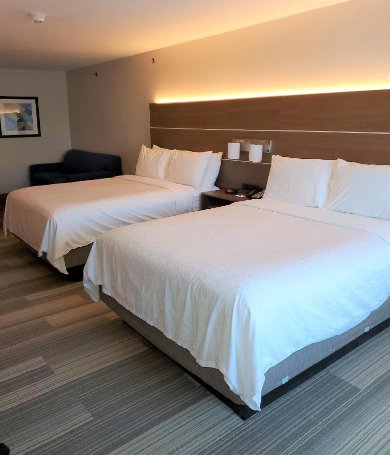 Hotel Express & West Sea World Area By Ihg