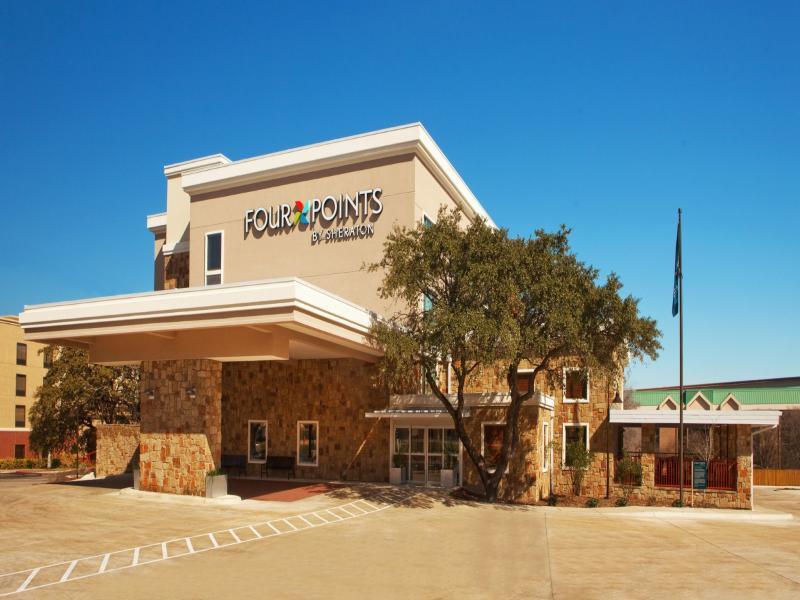Drury & Airport Hotel 3*