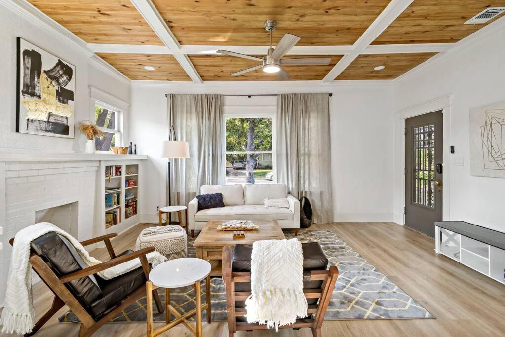 Urban Elegance Retreat