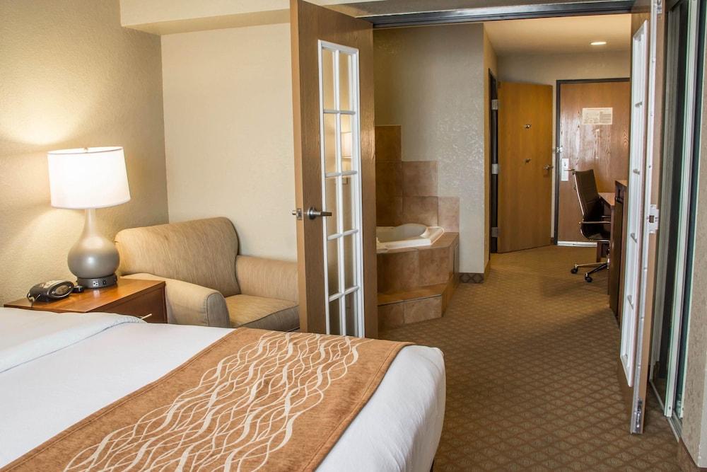 Hotel Comfort Near Seaworld