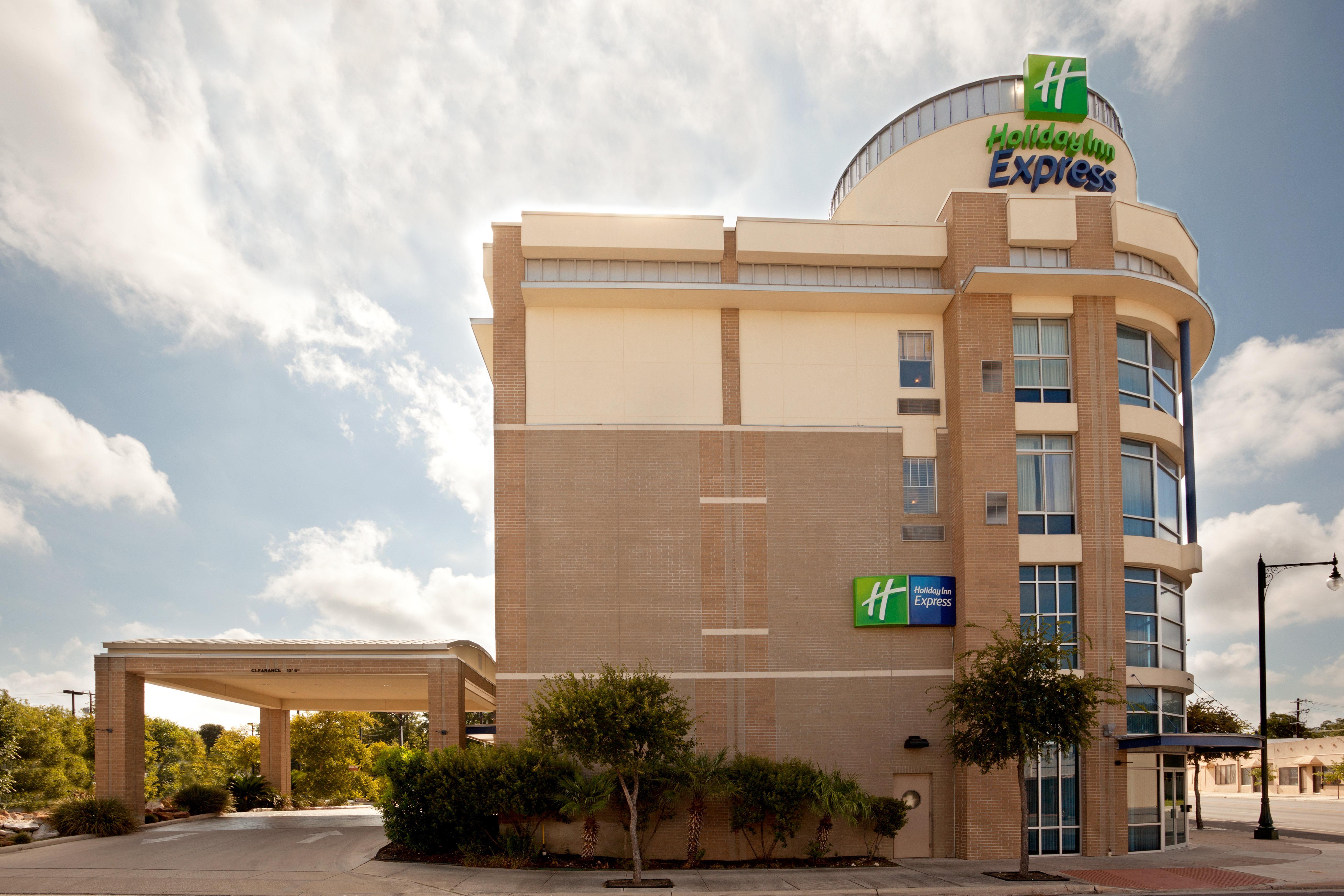 Express & - Rivercenter Area By Ihg Hotel San Antonio
