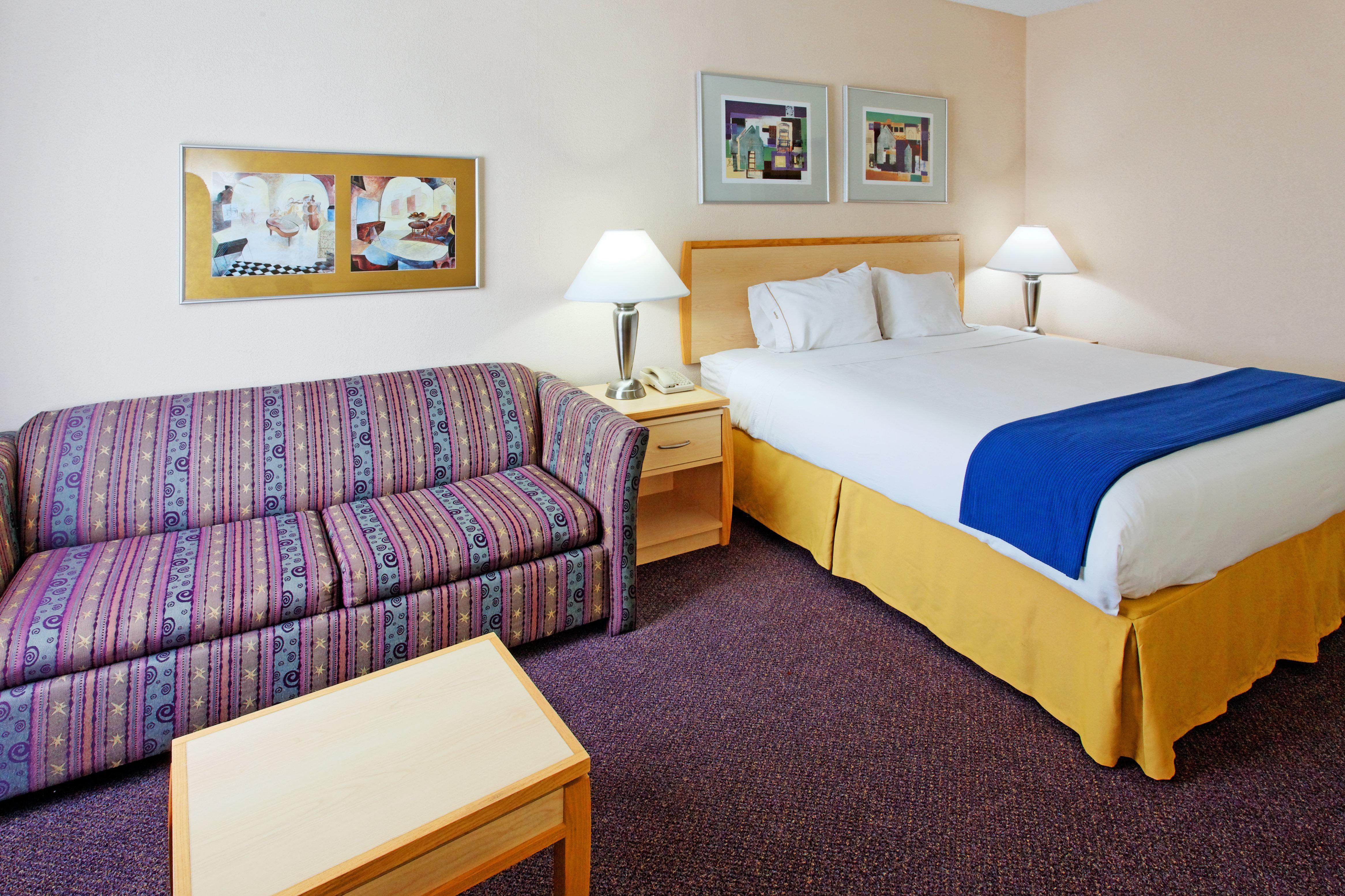 Express & - Rivercenter Area By Ihg Hotel