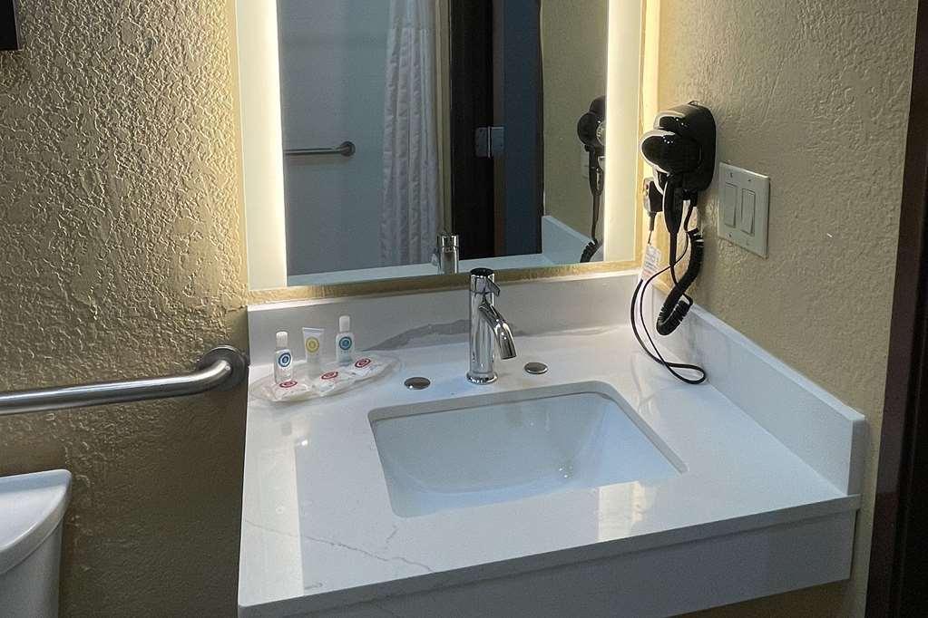 Hotel Comfort Near Seaworld 3*