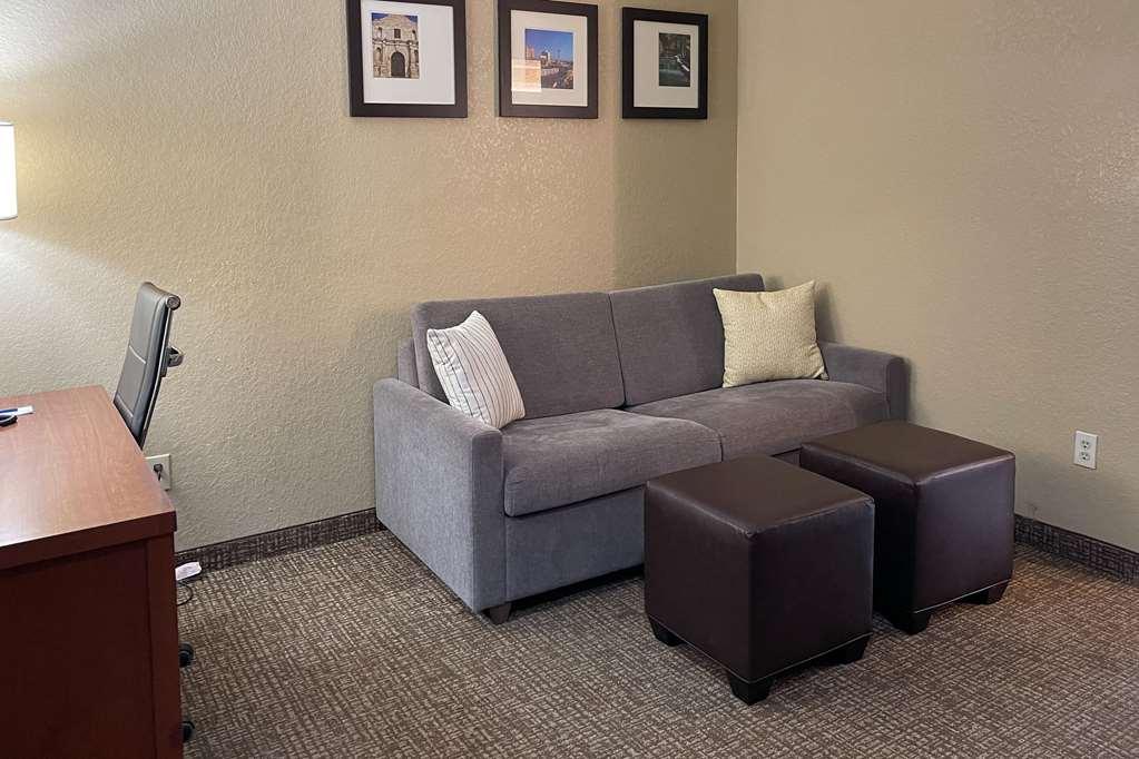 Comfort Near Seaworld Hotel
