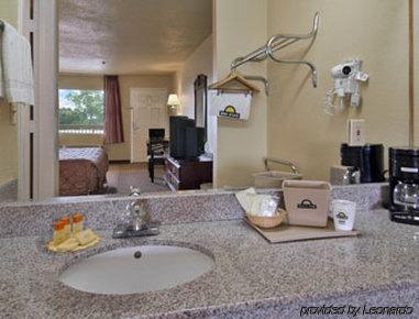 Hotel Days Inn by Wyndham San Antonio Northwest/Seaworld