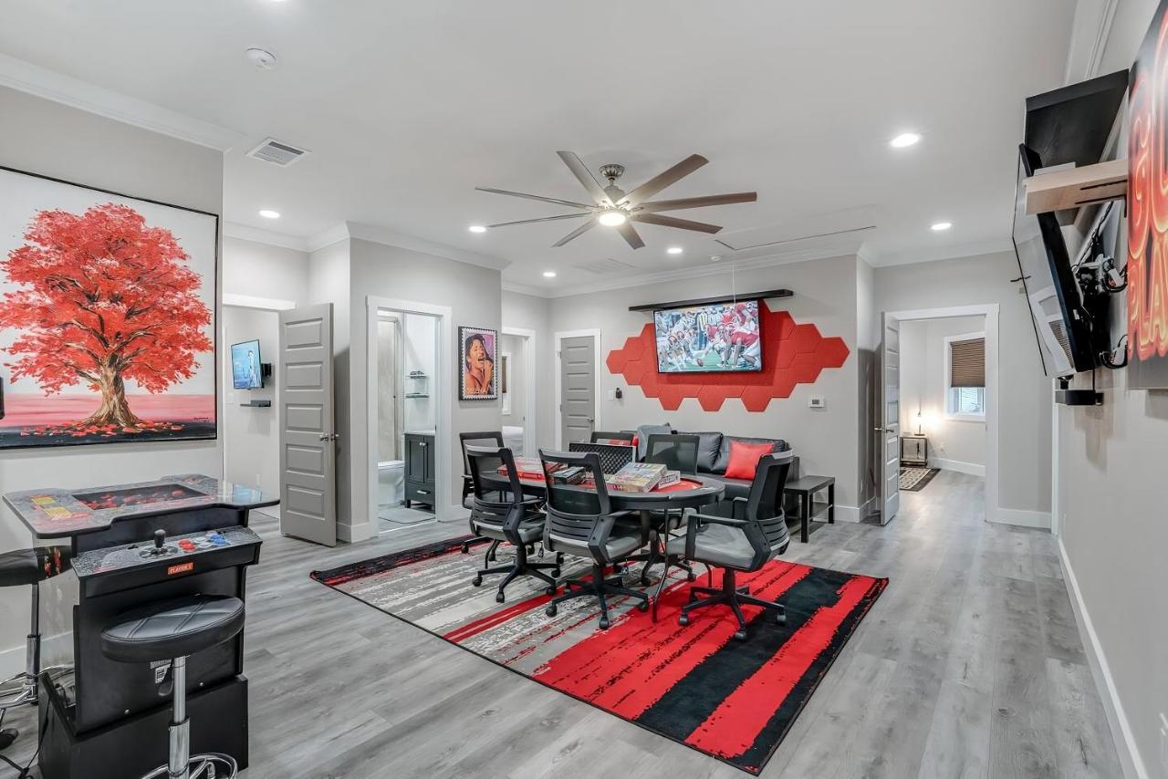 Luxury 6br/5ba + Hot Tub Near Dt *