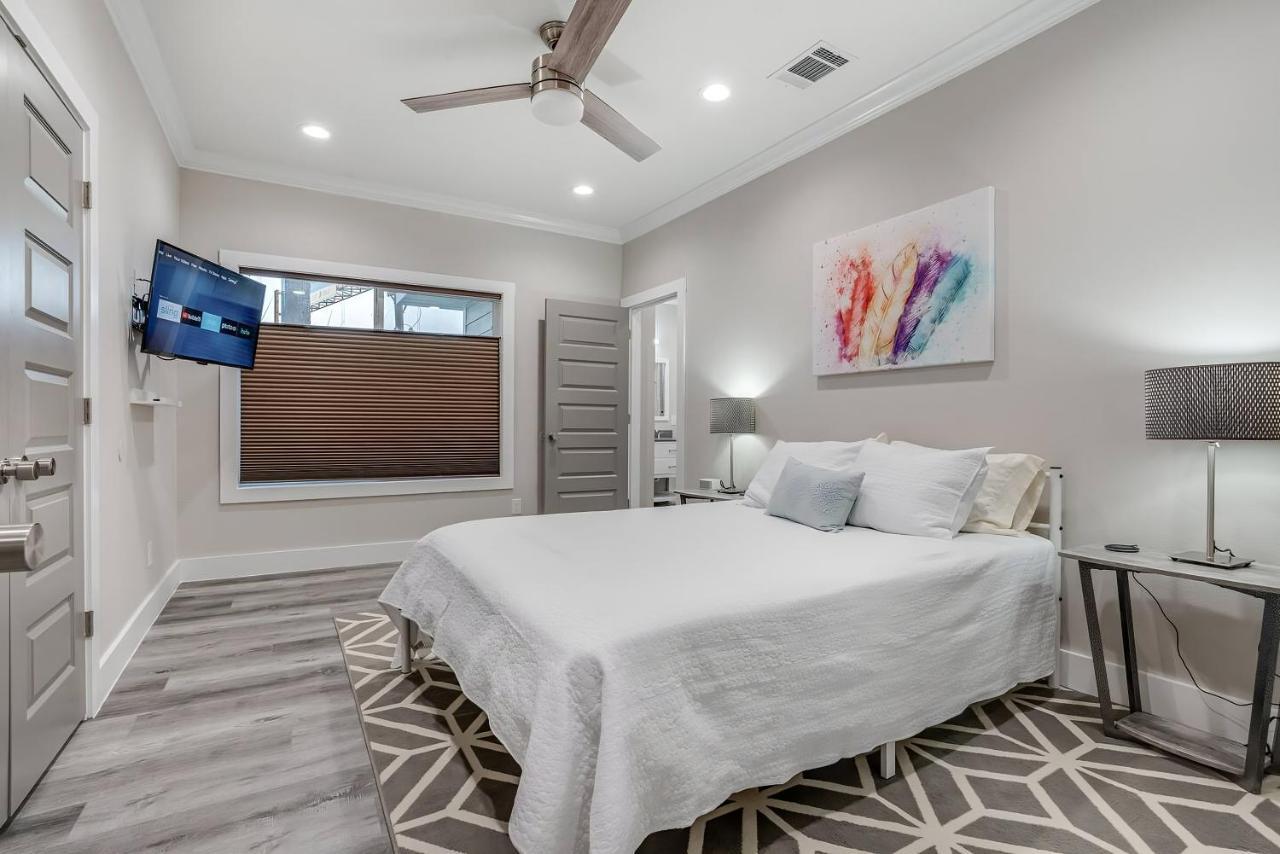 Villa Luxury 6br/5ba + Hot Tub Near Dt