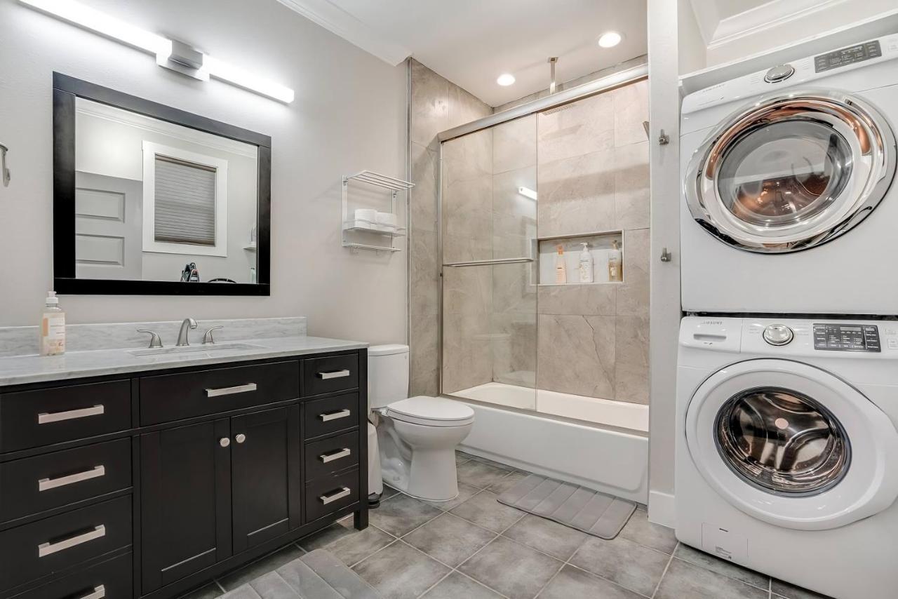 Luxury 6br/5ba + Hot Tub Near Dt *