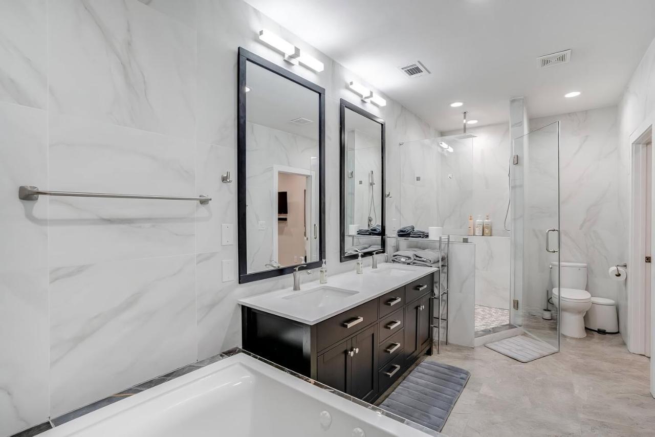 Luxury 6br/5ba + Hot Tub Near Dt San Antonio