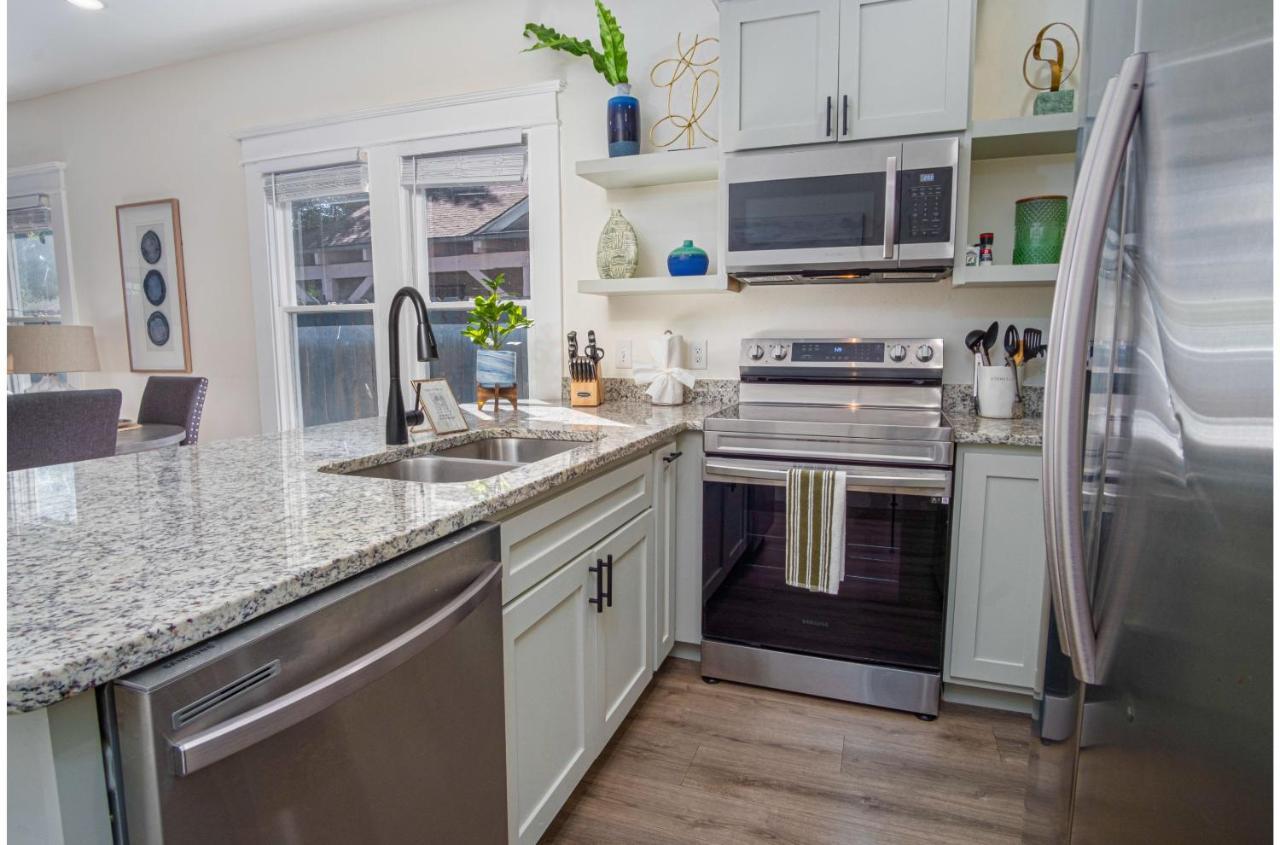 Villa Brand New Craftsman 2br2ba In Denver Heights *
