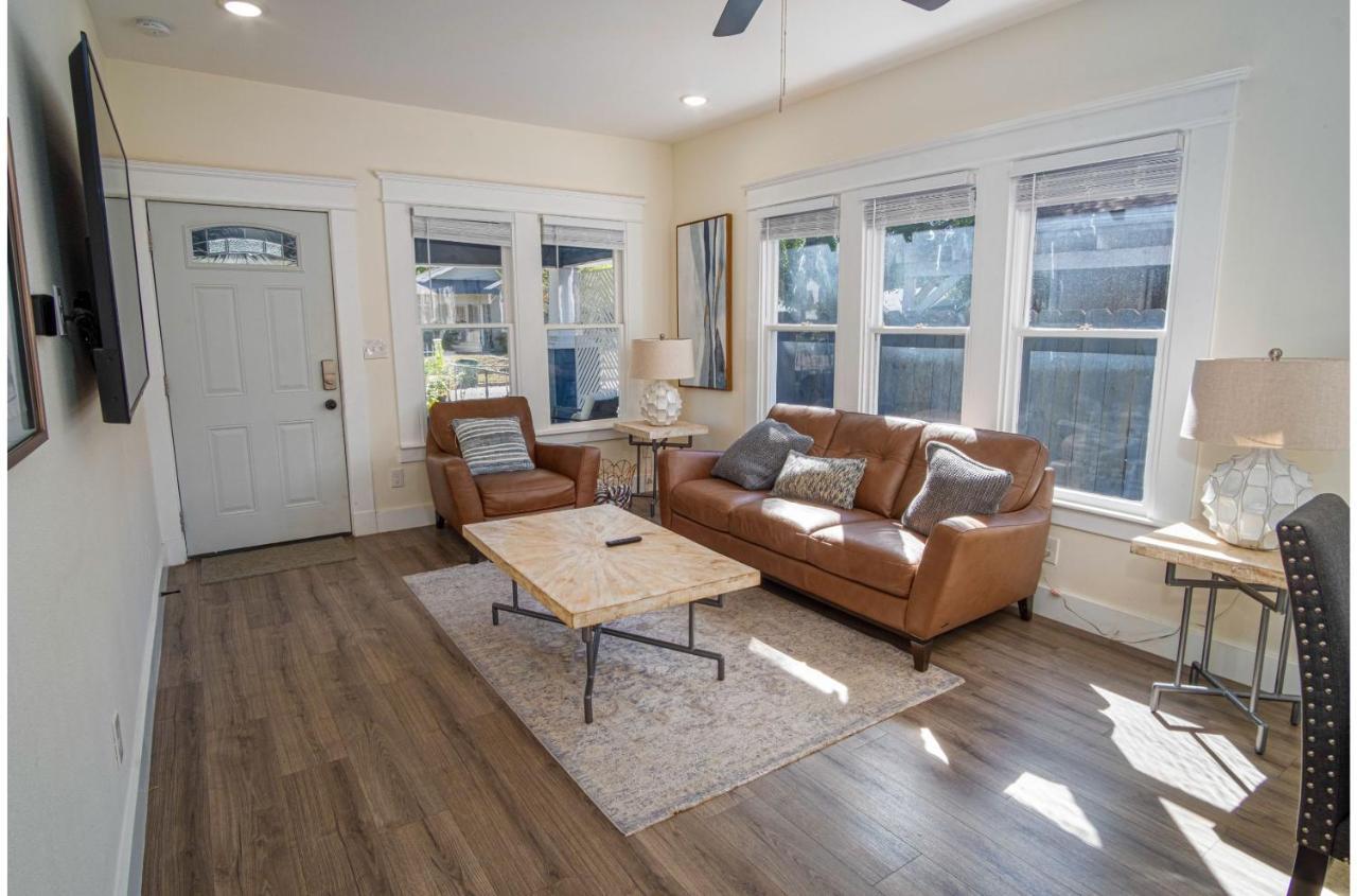 Brand New Craftsman 2br2ba In Denver Heights Villa San Antonio