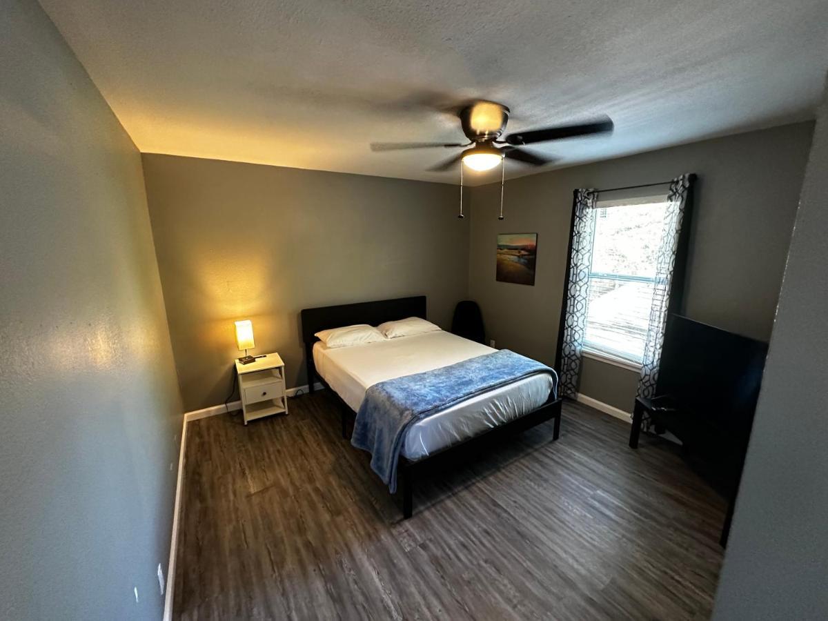 Apartment Hess St San Antonio