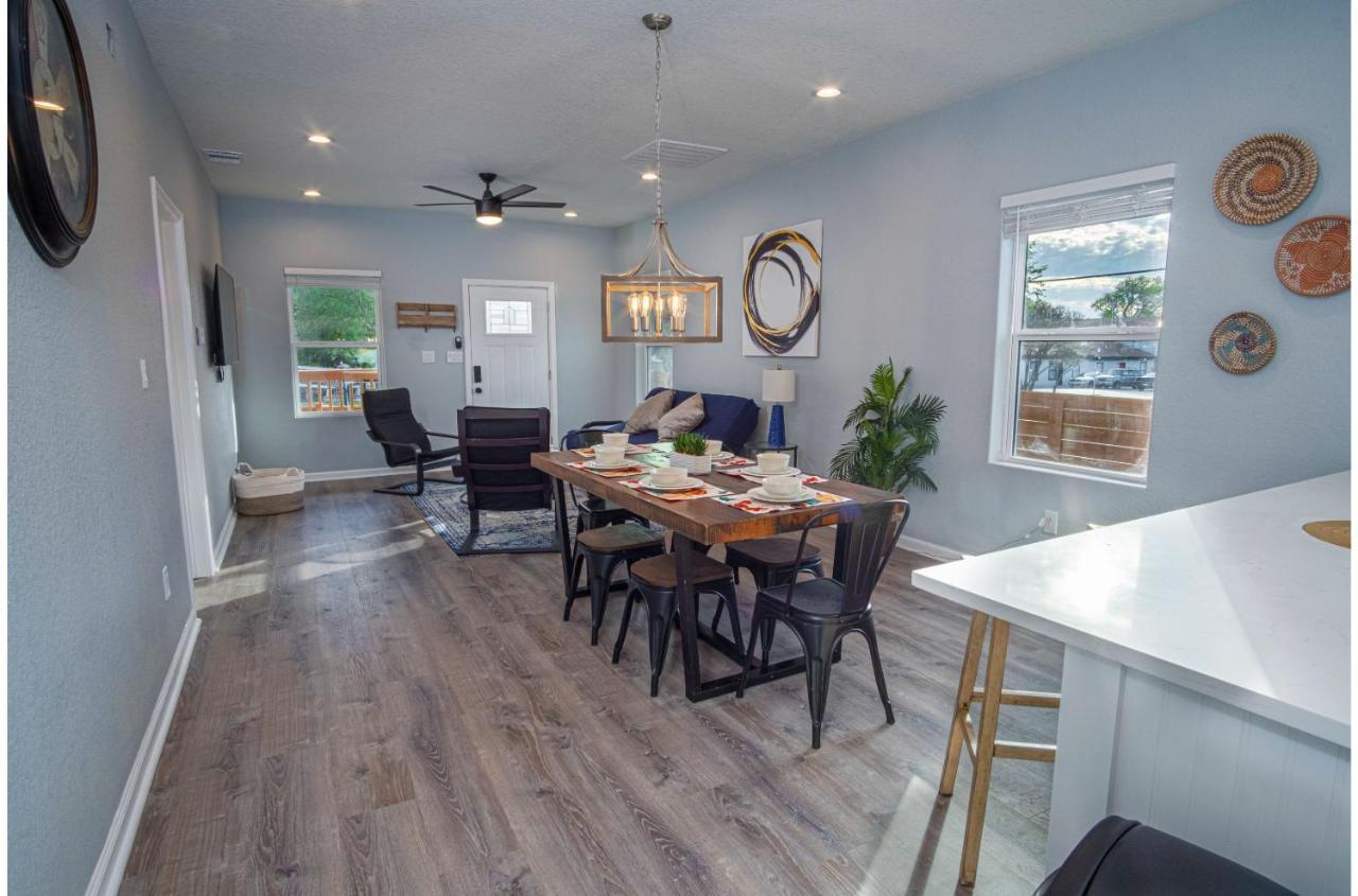 Downtown Dream Spacious 4br2ba Sleeps 12 San Antonio