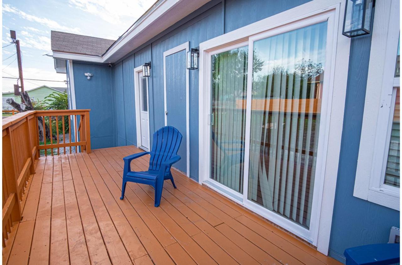 Downtown Dream Spacious 4br2ba Sleeps 12