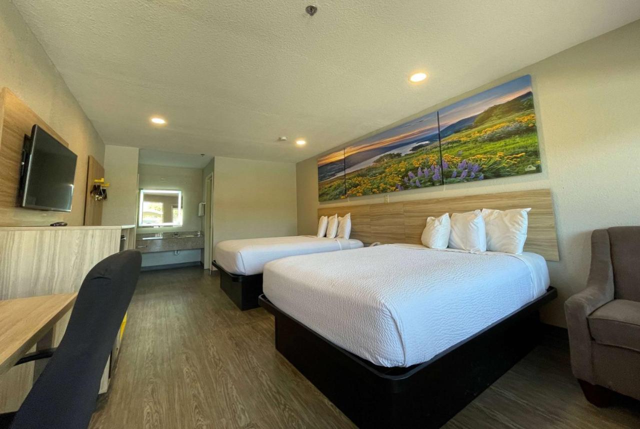 Days Inn by Wyndham San Antonio Northwest/Seaworld Hotel San Antonio