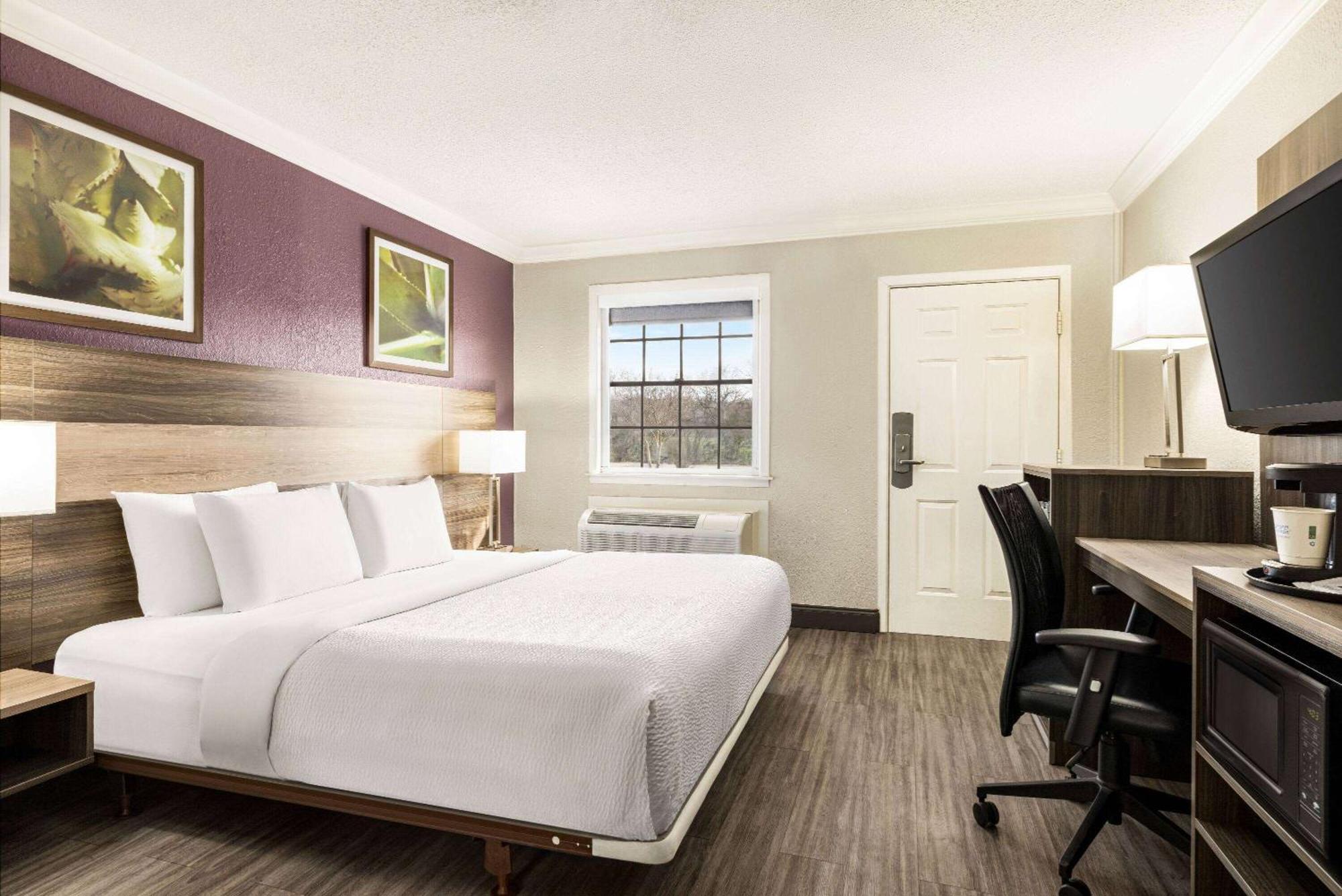 Hotel La Quinta By Wyndham Lackland San Antonio