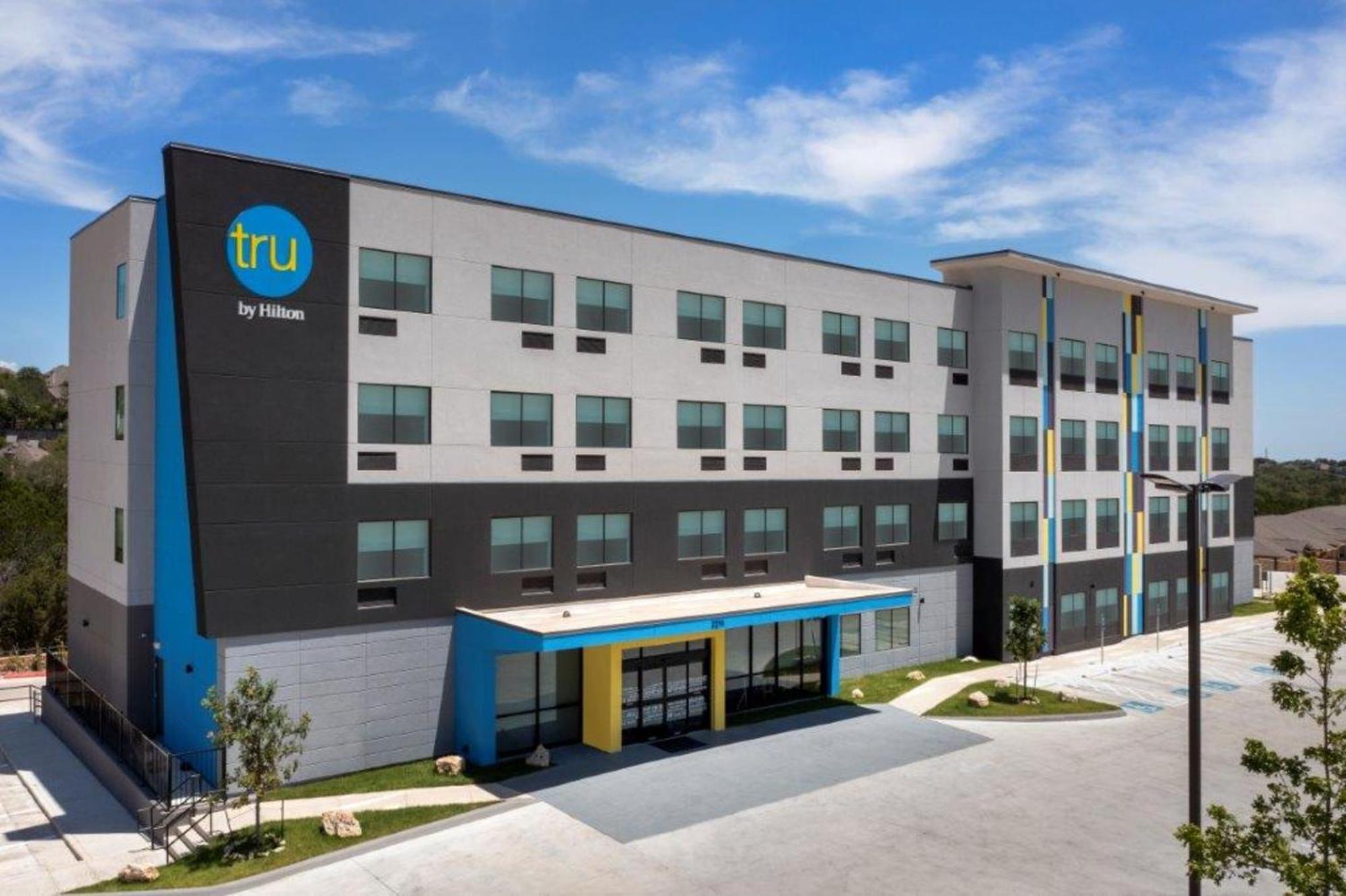 Hotel Tru By Hilton North 3*