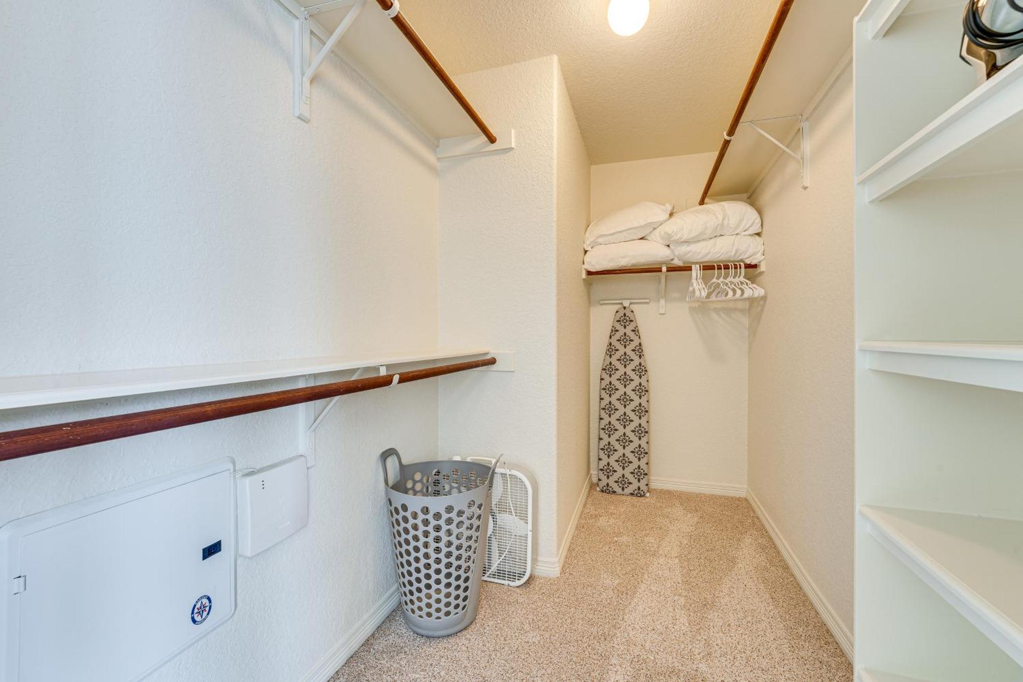 With Game Room, 9 Mi To Seaworld! Holiday home San Antonio